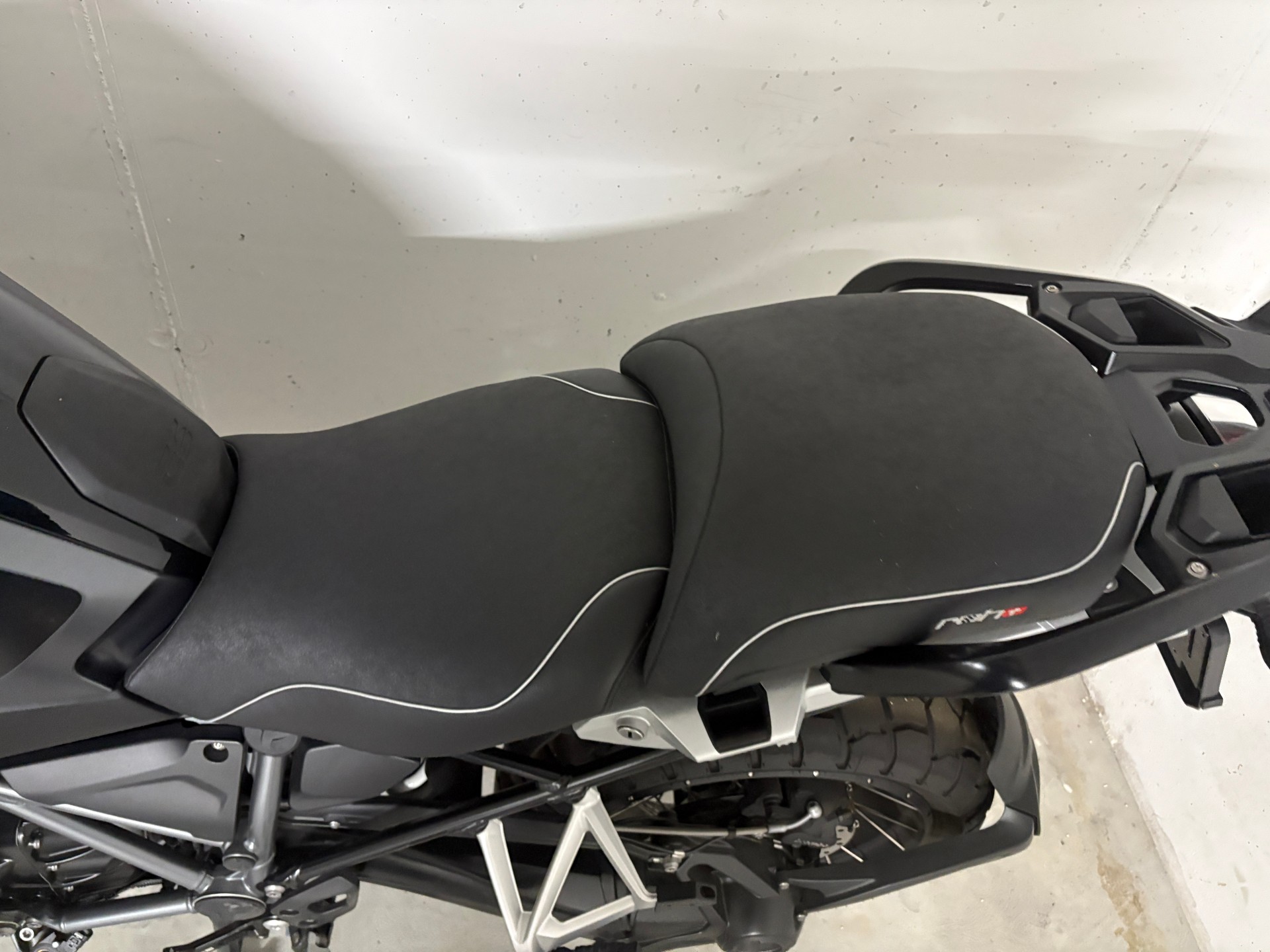 BMW R 1250 GS Triple Black-image-3