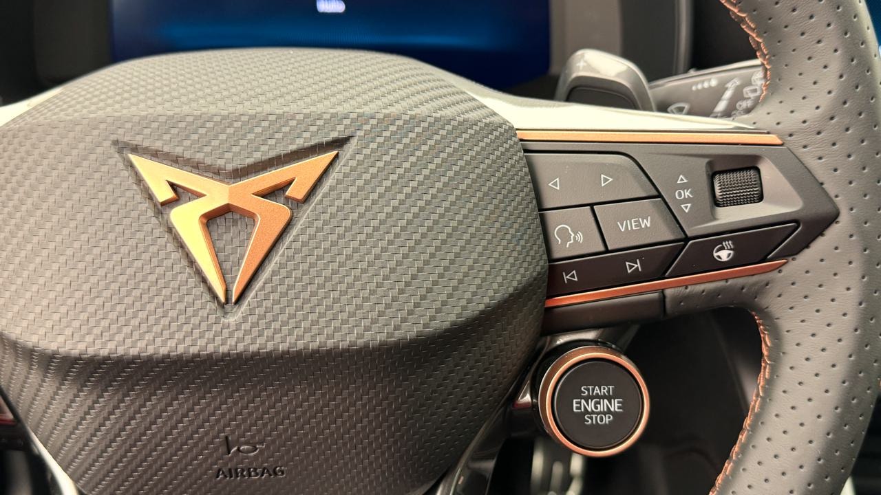 CUPRA Formentor 2.0TSI VZ Black Edtion-image-9
