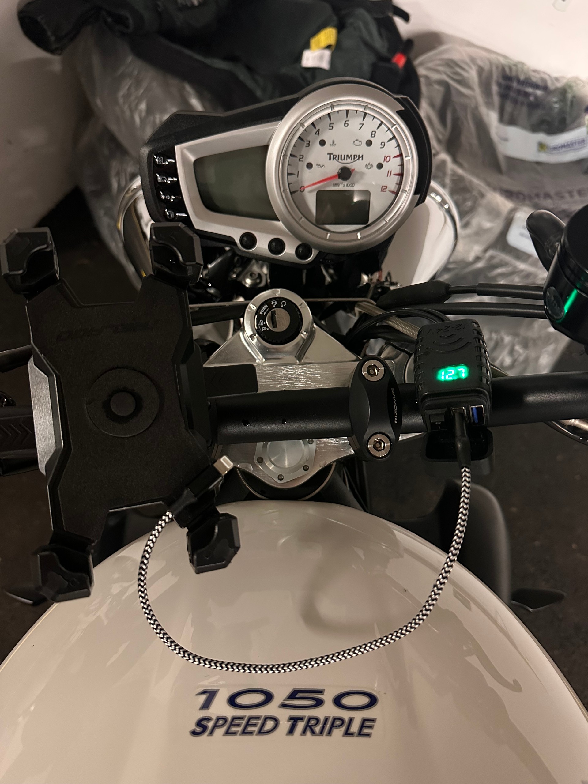 TRIUMPH Speed Triple 1050-image-3