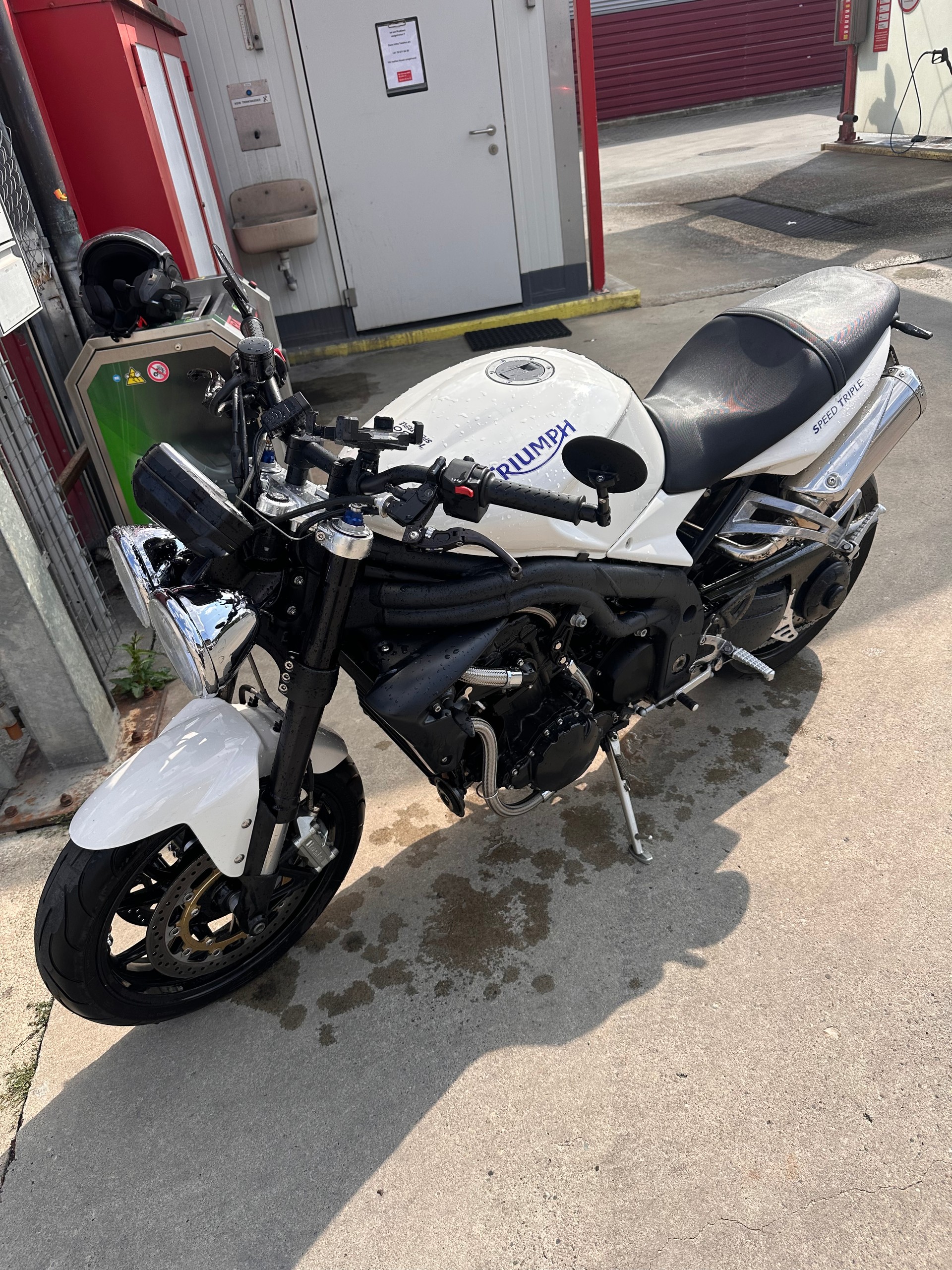 TRIUMPH Speed Triple 1050-image-7