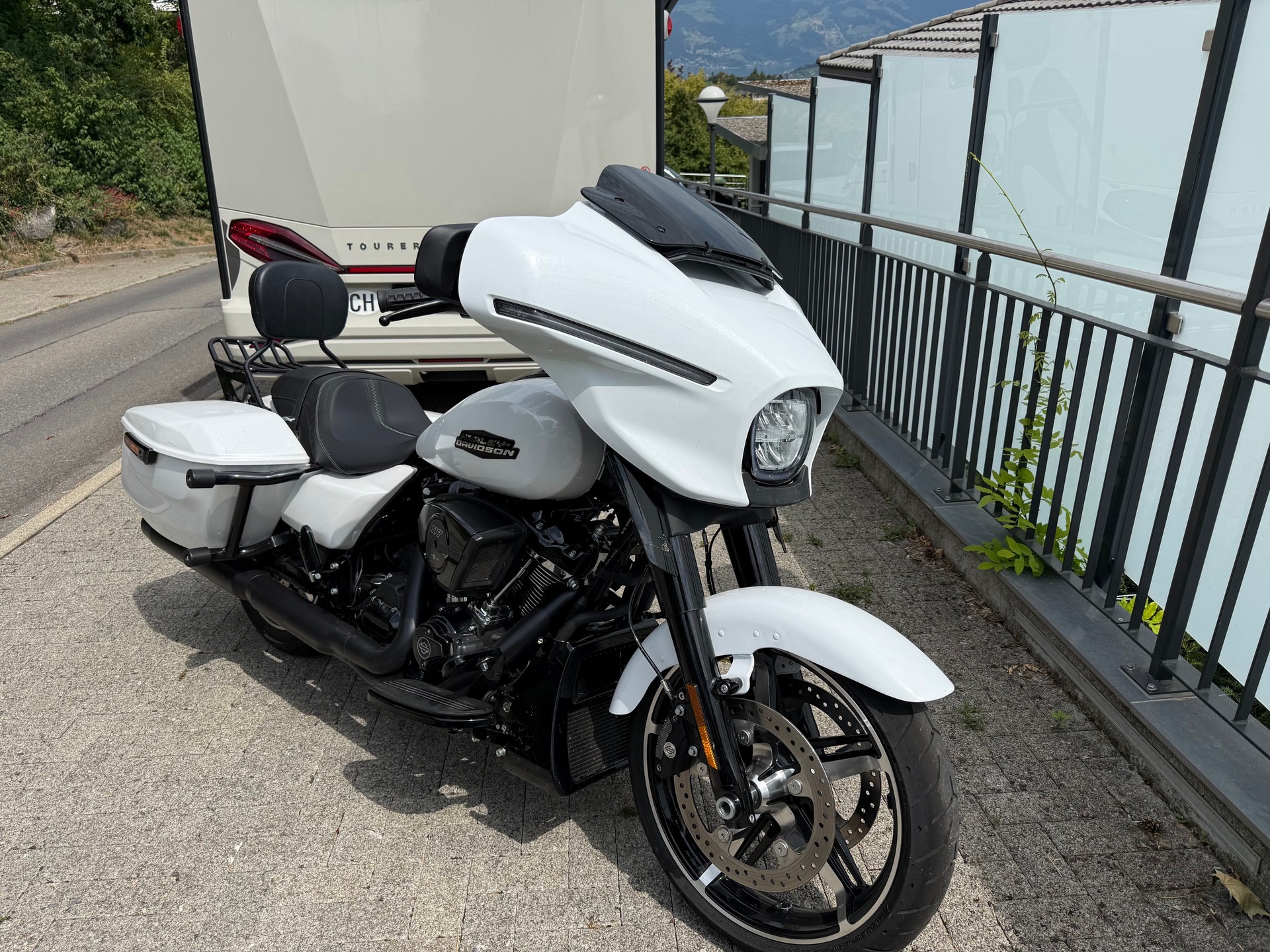 HARLEY-DAVIDSON FLHX Street Glide 117-image-0