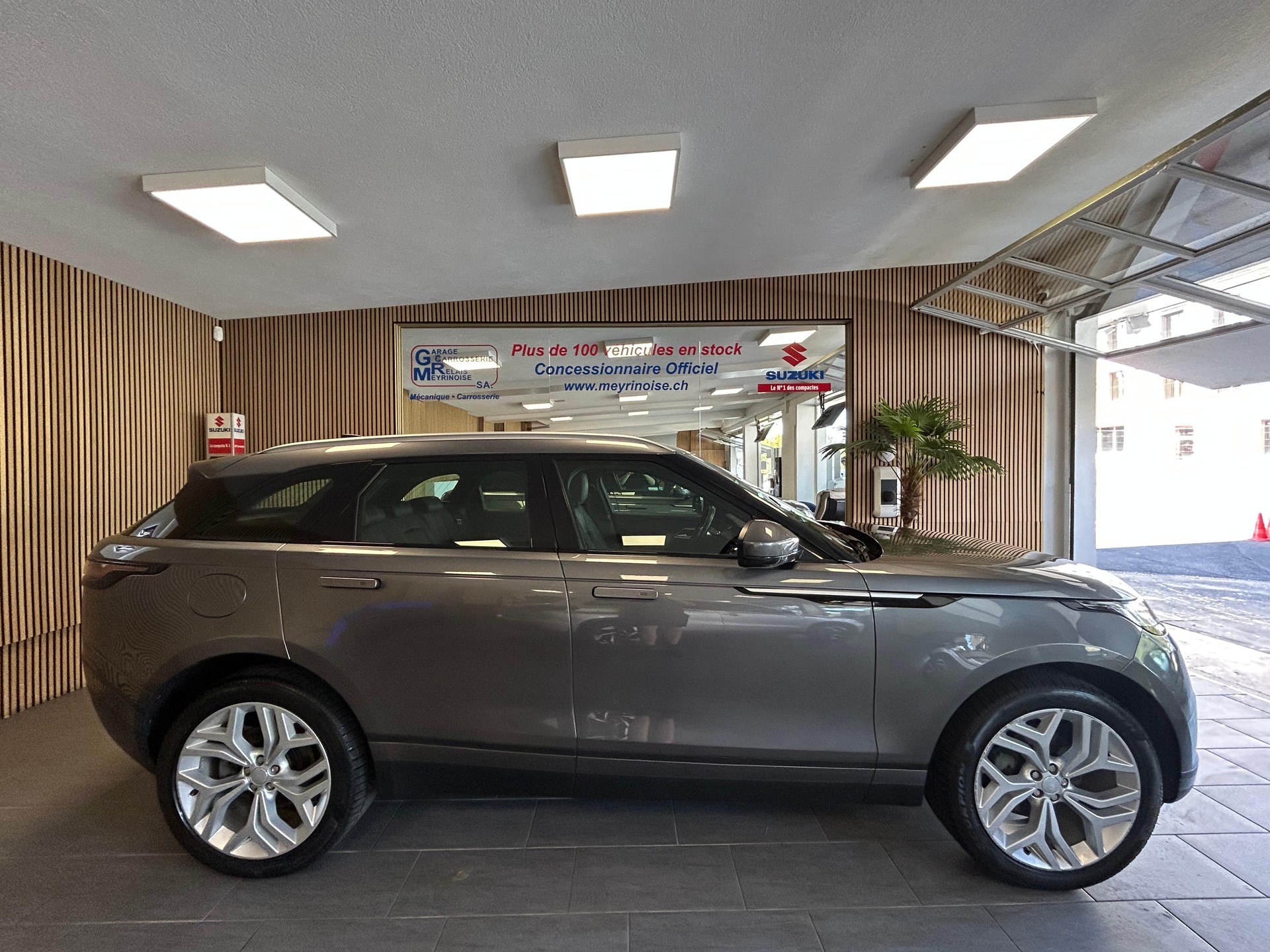 LAND ROVER Range Rover Velar 2.0 T S