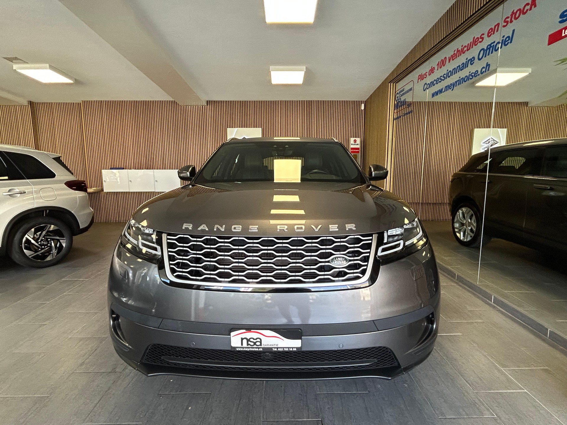 LAND ROVER Range Rover Velar 2.0 T S-showroom-element-2