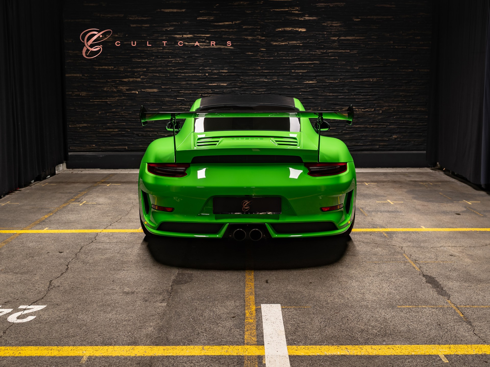 PORSCHE 911 GT3 RS PDK-showroom-element-3