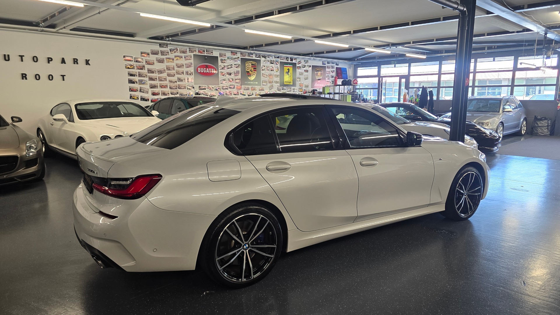 BMW 330e Steptronic M Sport-image-5
