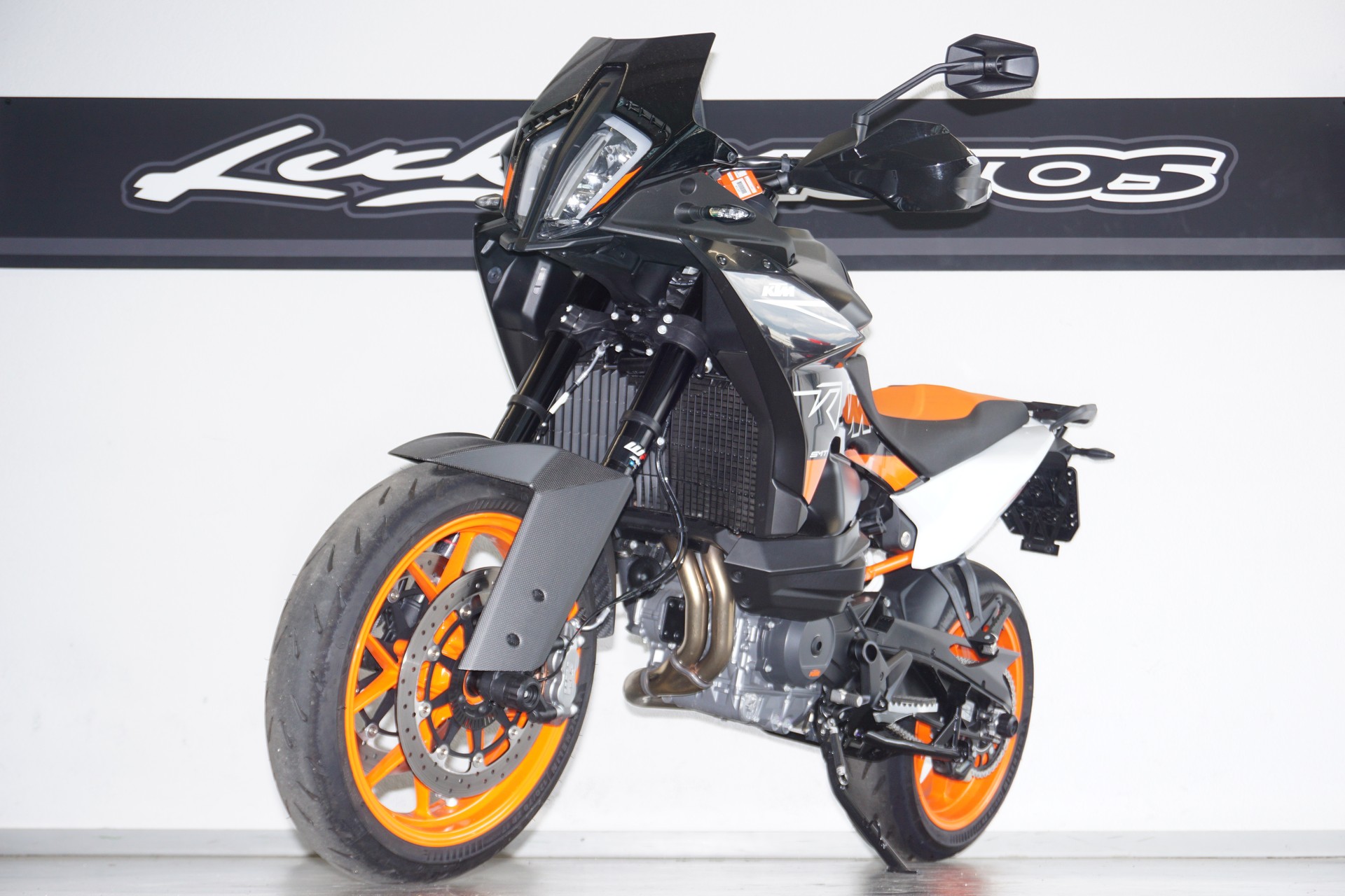 KTM 890 SMT-image-3
