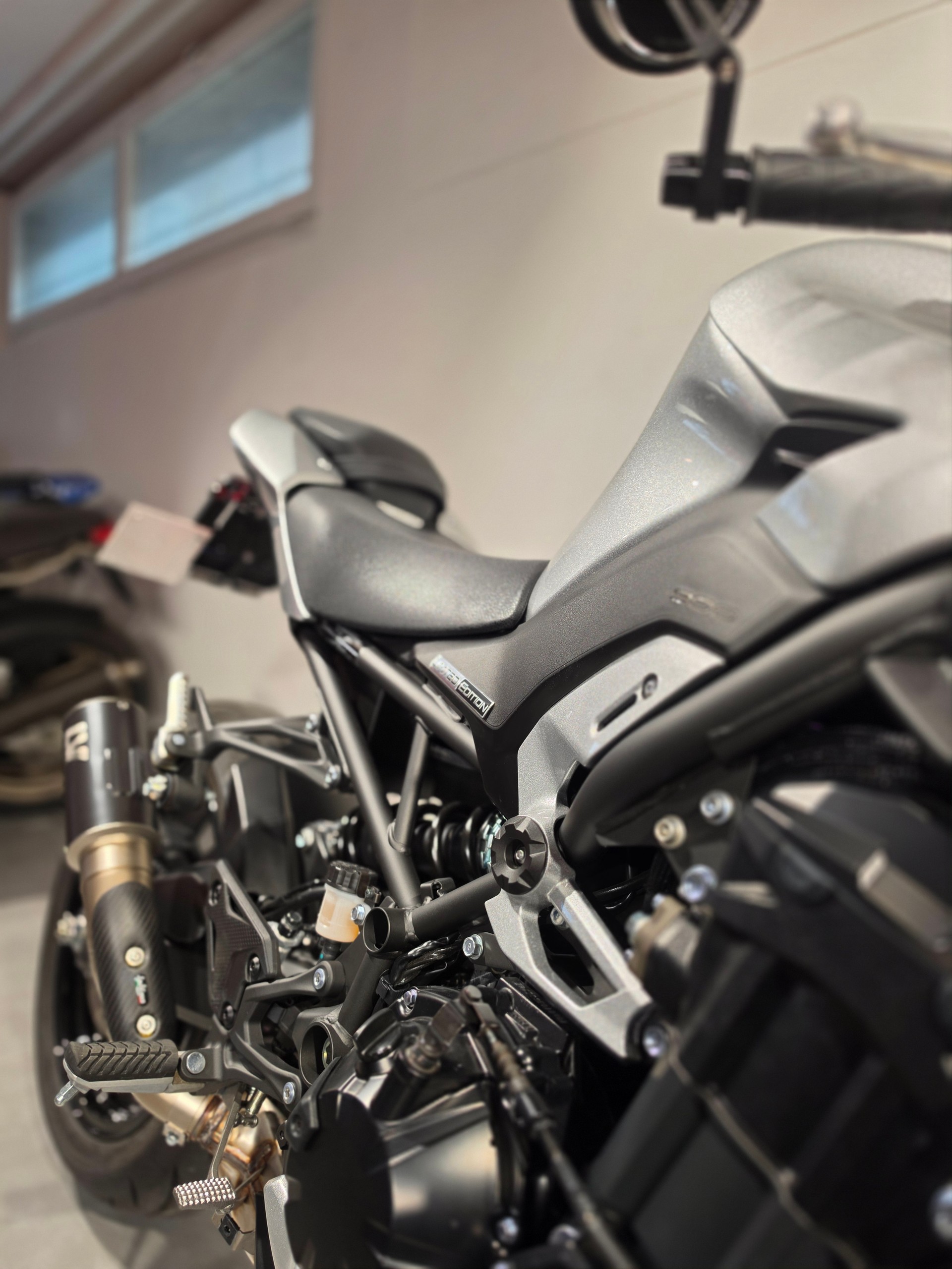 KAWASAKI Z 900-image-4