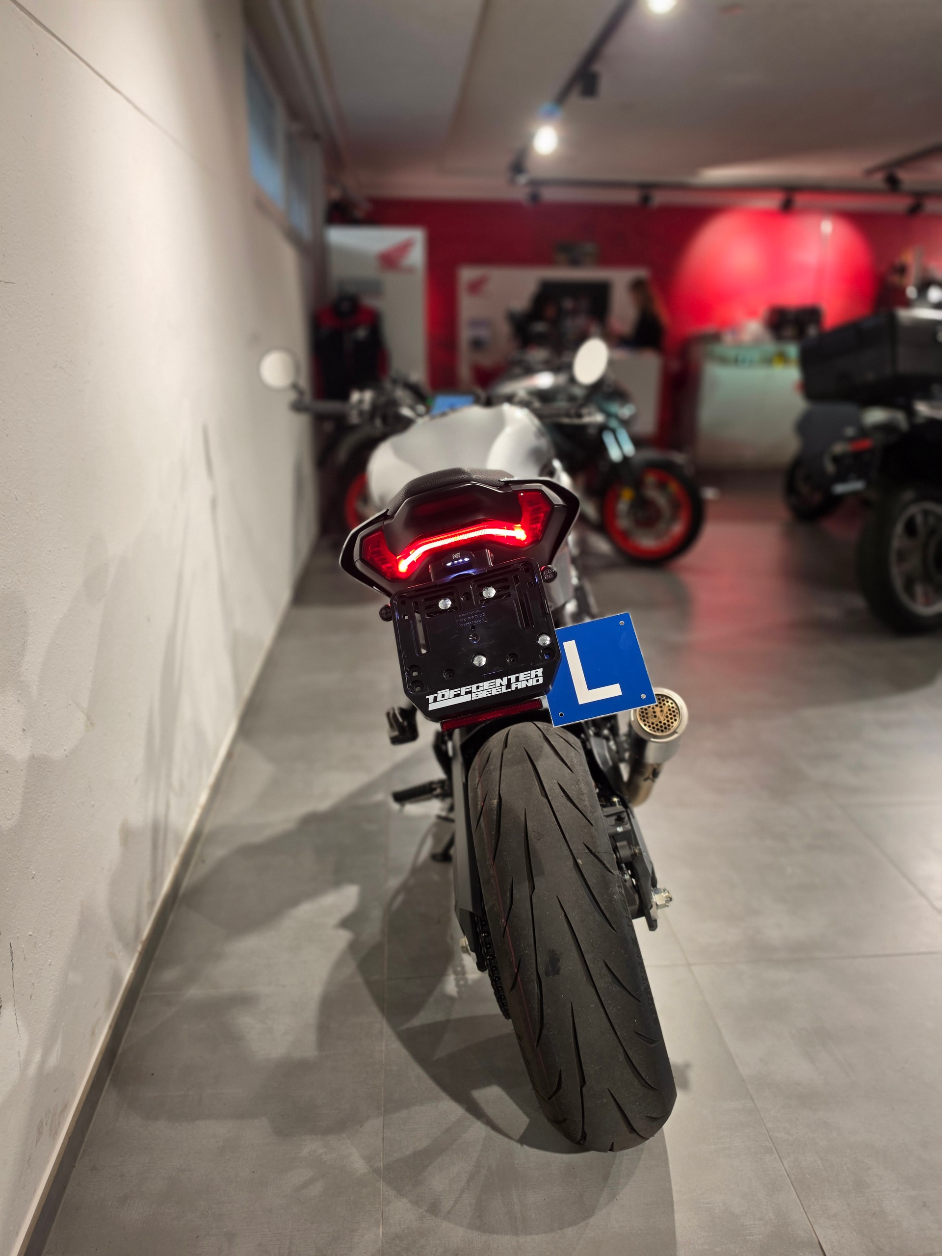 KAWASAKI Z 900-image-5