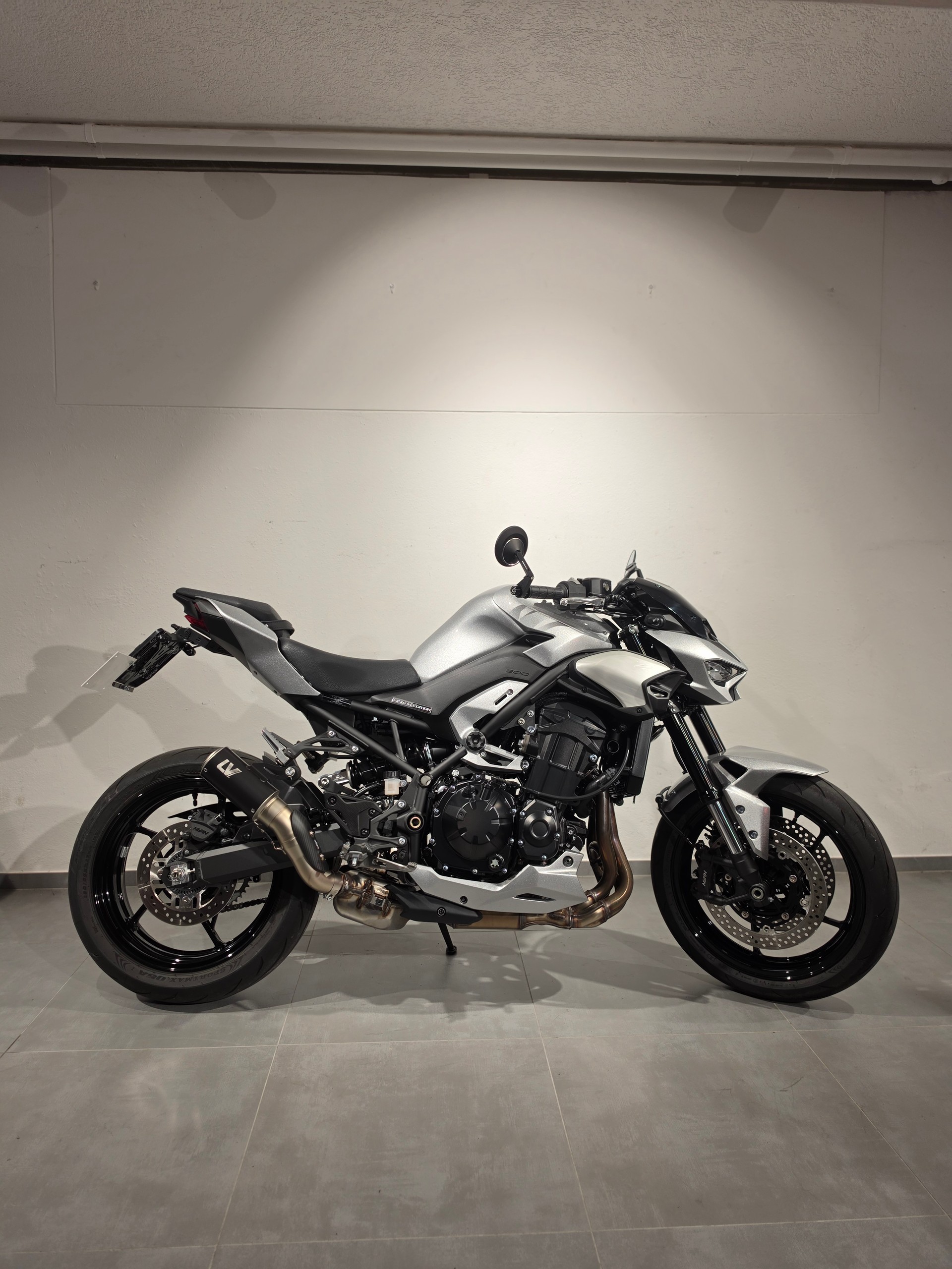 KAWASAKI Z 900-image-0