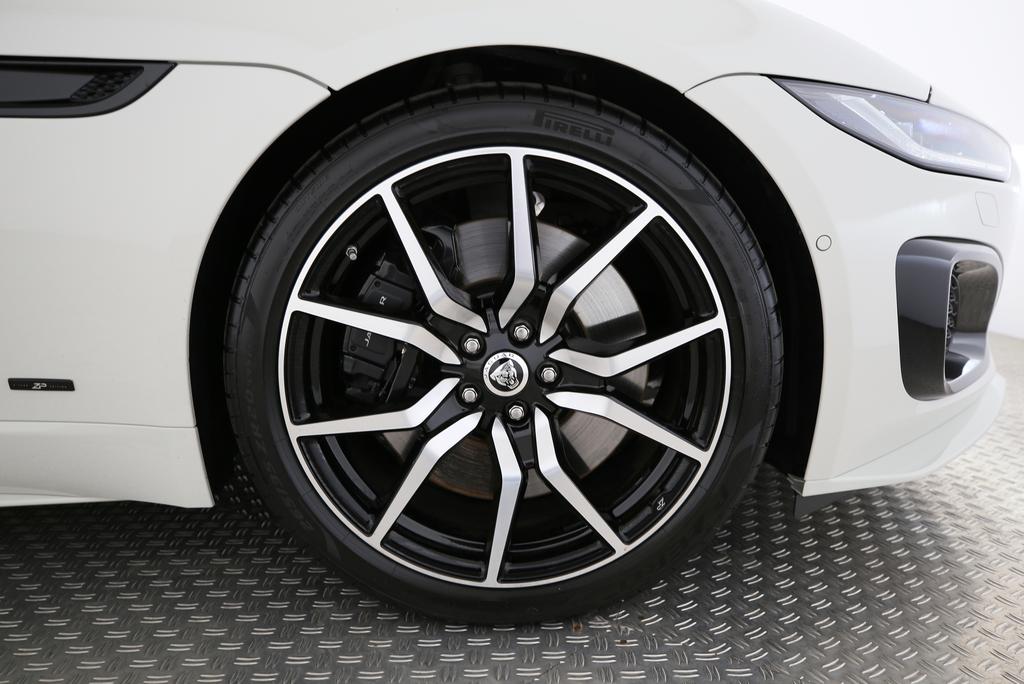JAGUAR F-Type Convertible 5.0 V8 R AWD-image-13