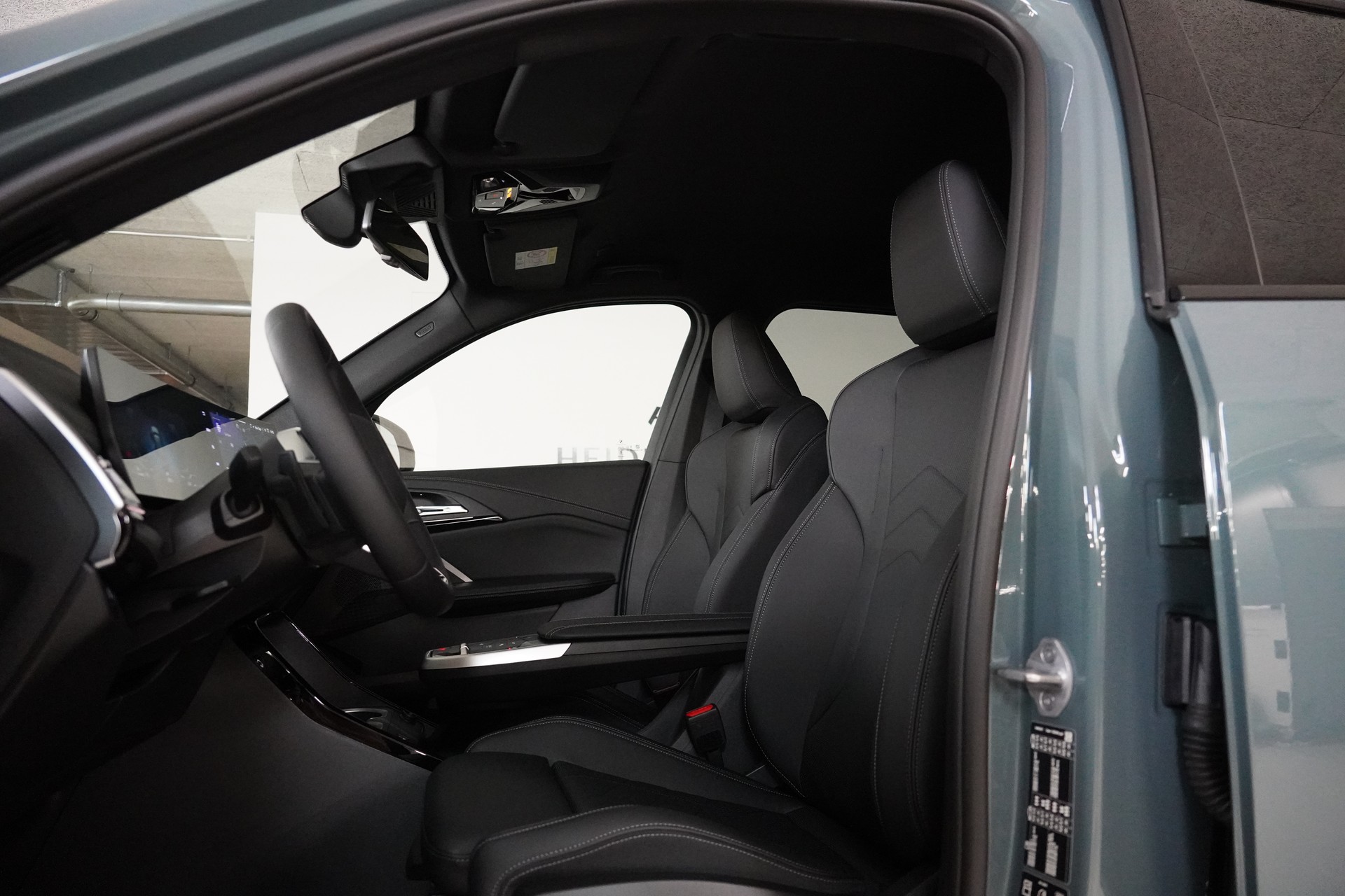 BMW X1 xDrive 20d 48V M Sport-image-10