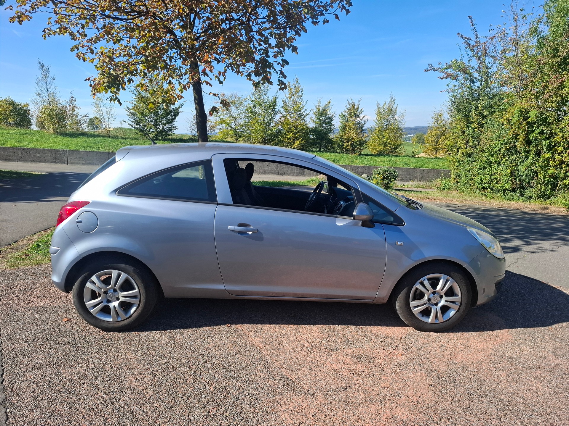 OPEL Corsa 1.4 TP Enjoy-image-4