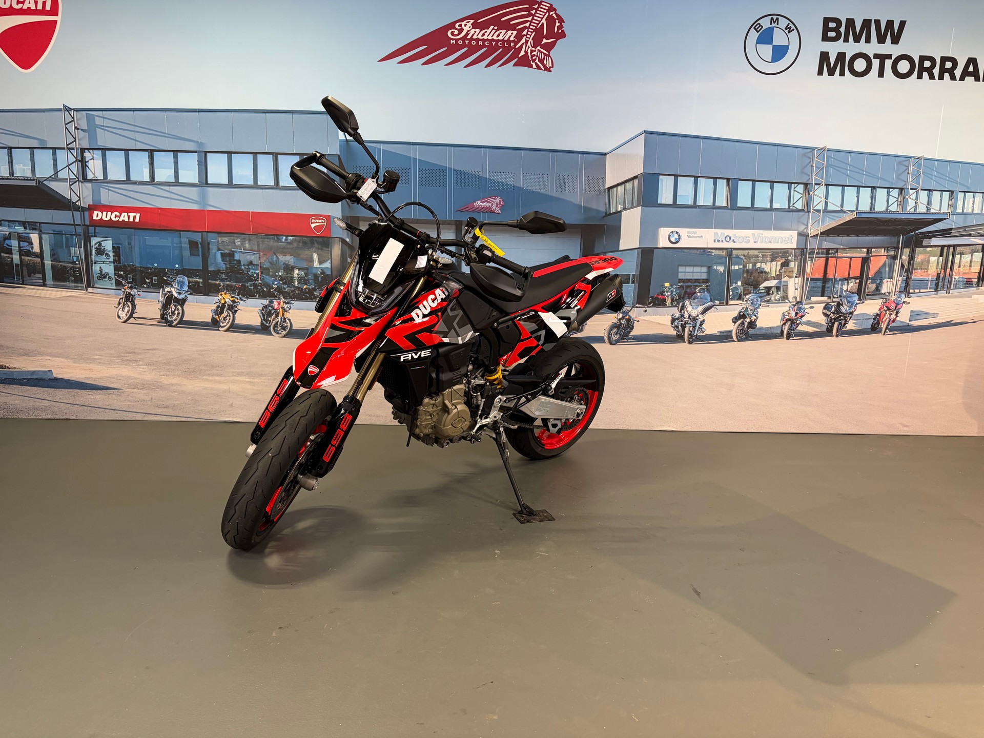 DUCATI Hypermotard 698 Mono RVE (35kW)-image-2