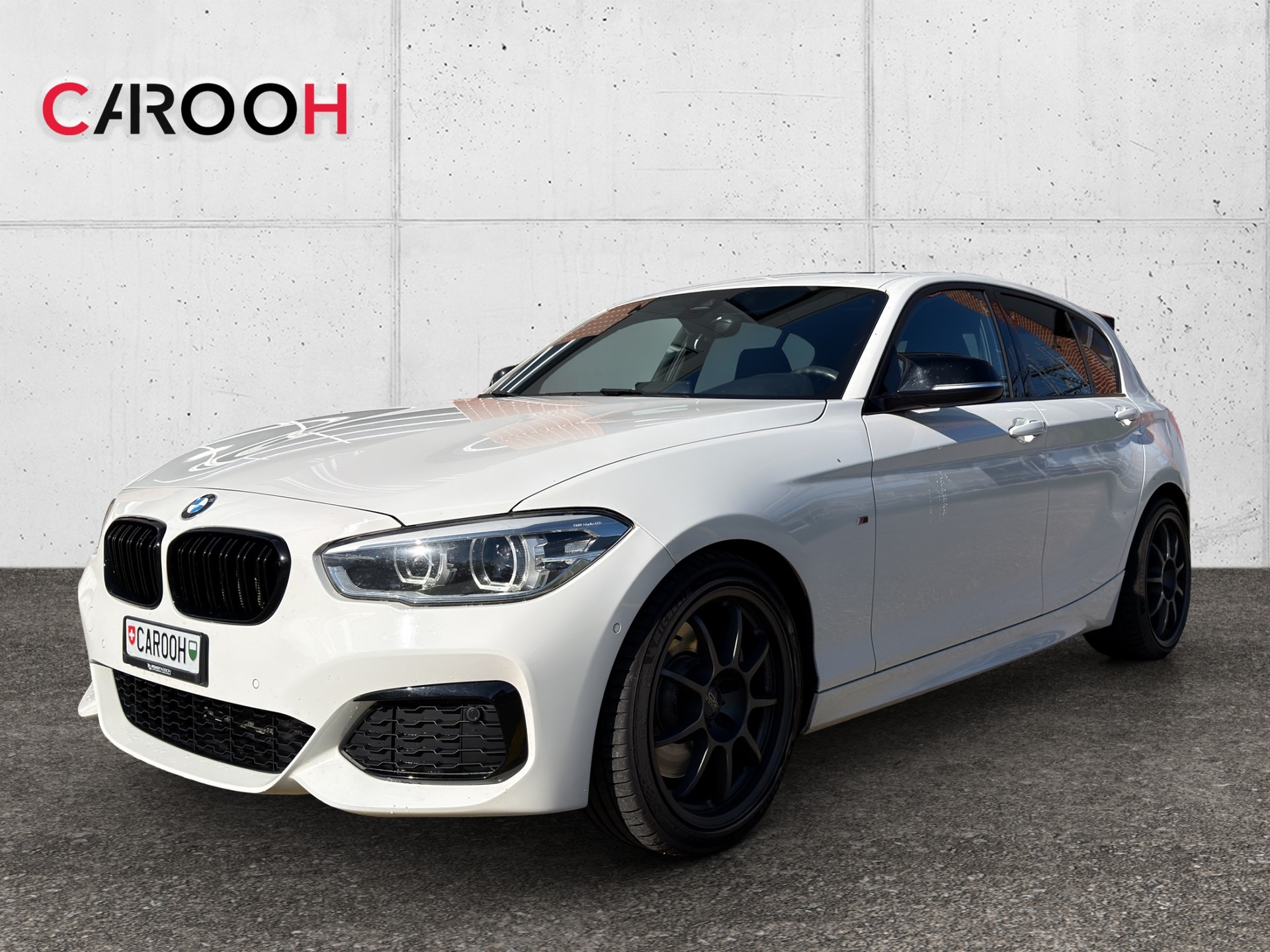 BMW M140i xDrive Steptronic-showroom-element-2