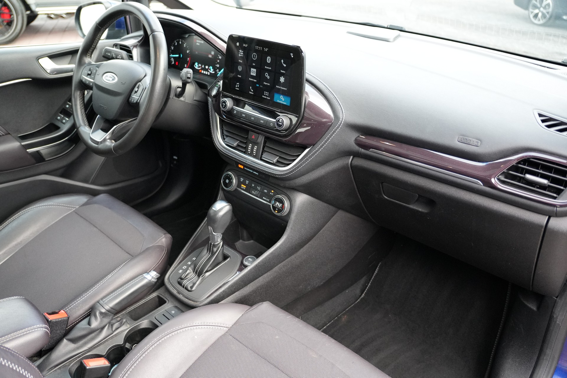 FORD Fiesta 1.0 SCTi Vignale Automat (CH)-image-9