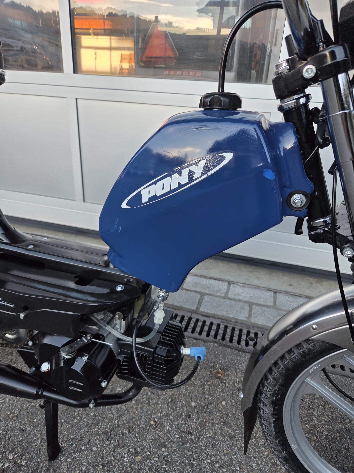 PONY GTX 521 ab grossem Service vom Fachhändler-image-5