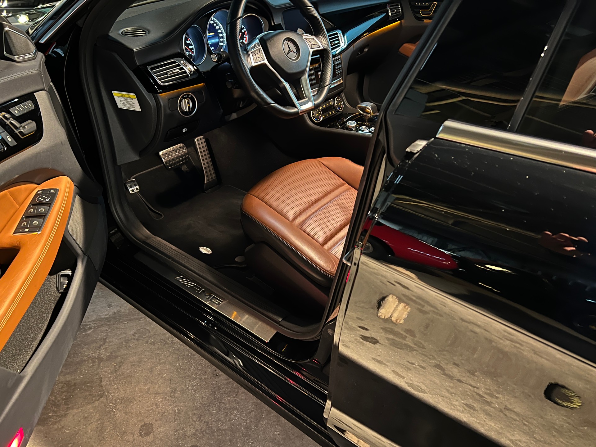 MERCEDES-BENZ CLS 63 AMG RENNTech Speedshift MCT-image-3
