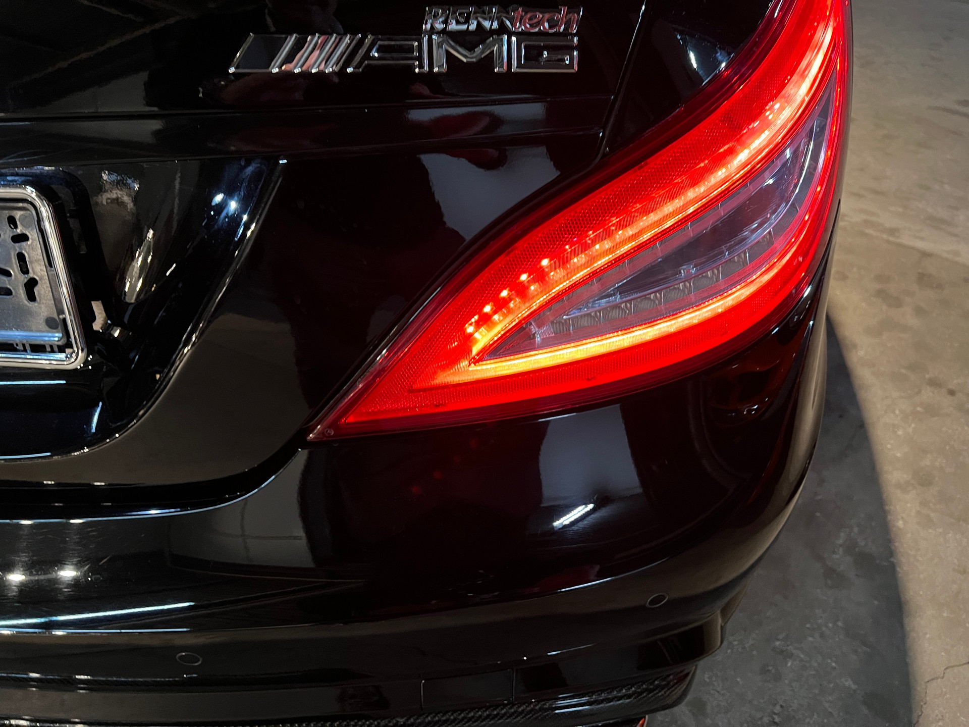 MERCEDES-BENZ CLS 63 AMG RENNTech Speedshift MCT-image-15
