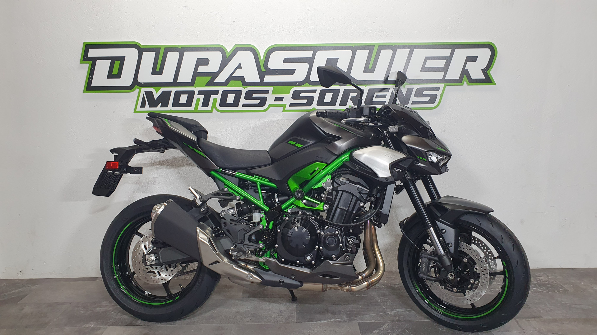 KAWASAKI Z 900-image-0