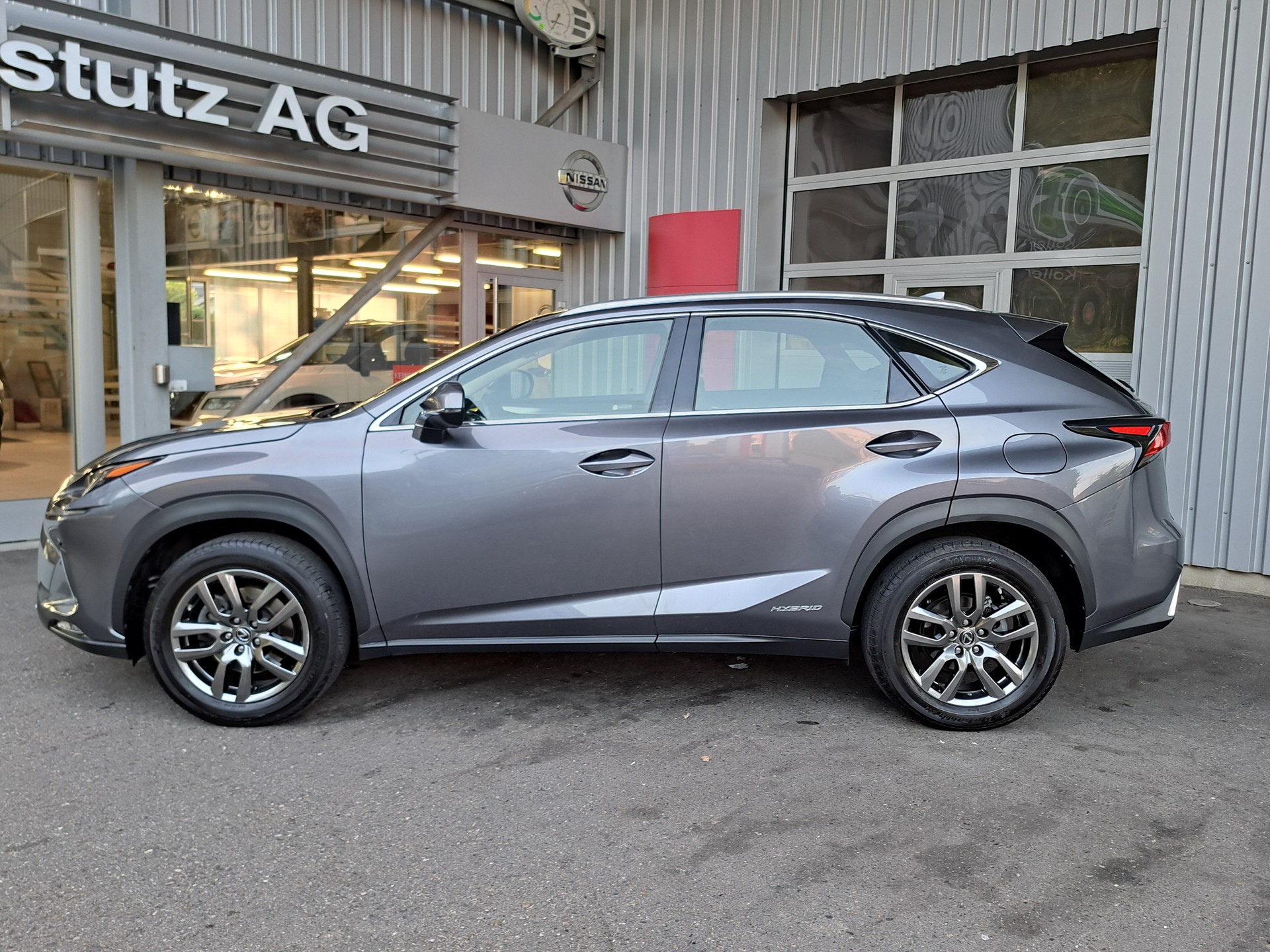 LEXUS NX 300h Comfort E-Four Automatic-image-7