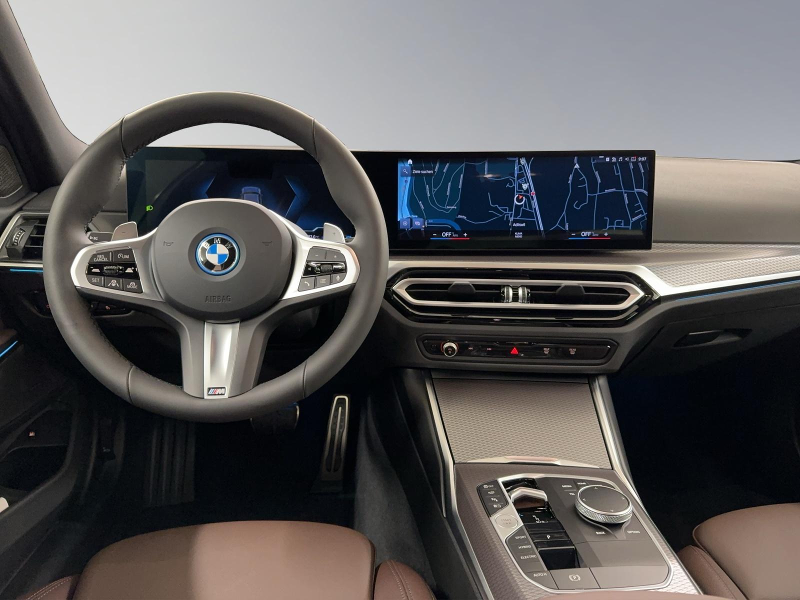BMW 330e Limousine xDrive M Sport-image-15