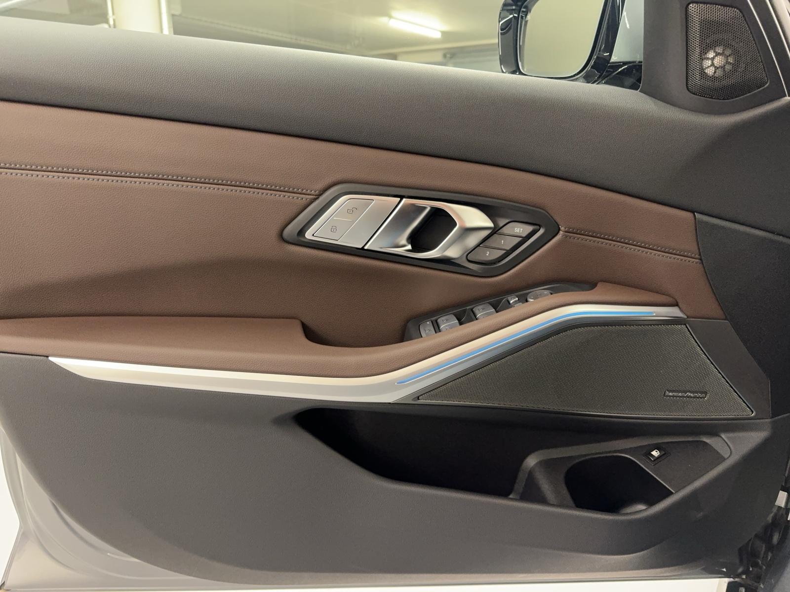 BMW 330e Limousine xDrive M Sport-image-12