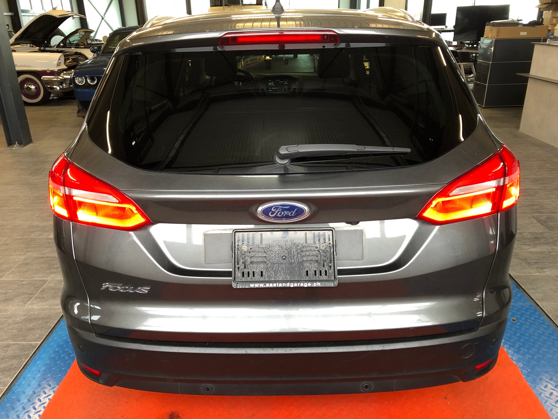 FORD Focus 1.5 TDCi ECOnetic Business-showroom-element-3