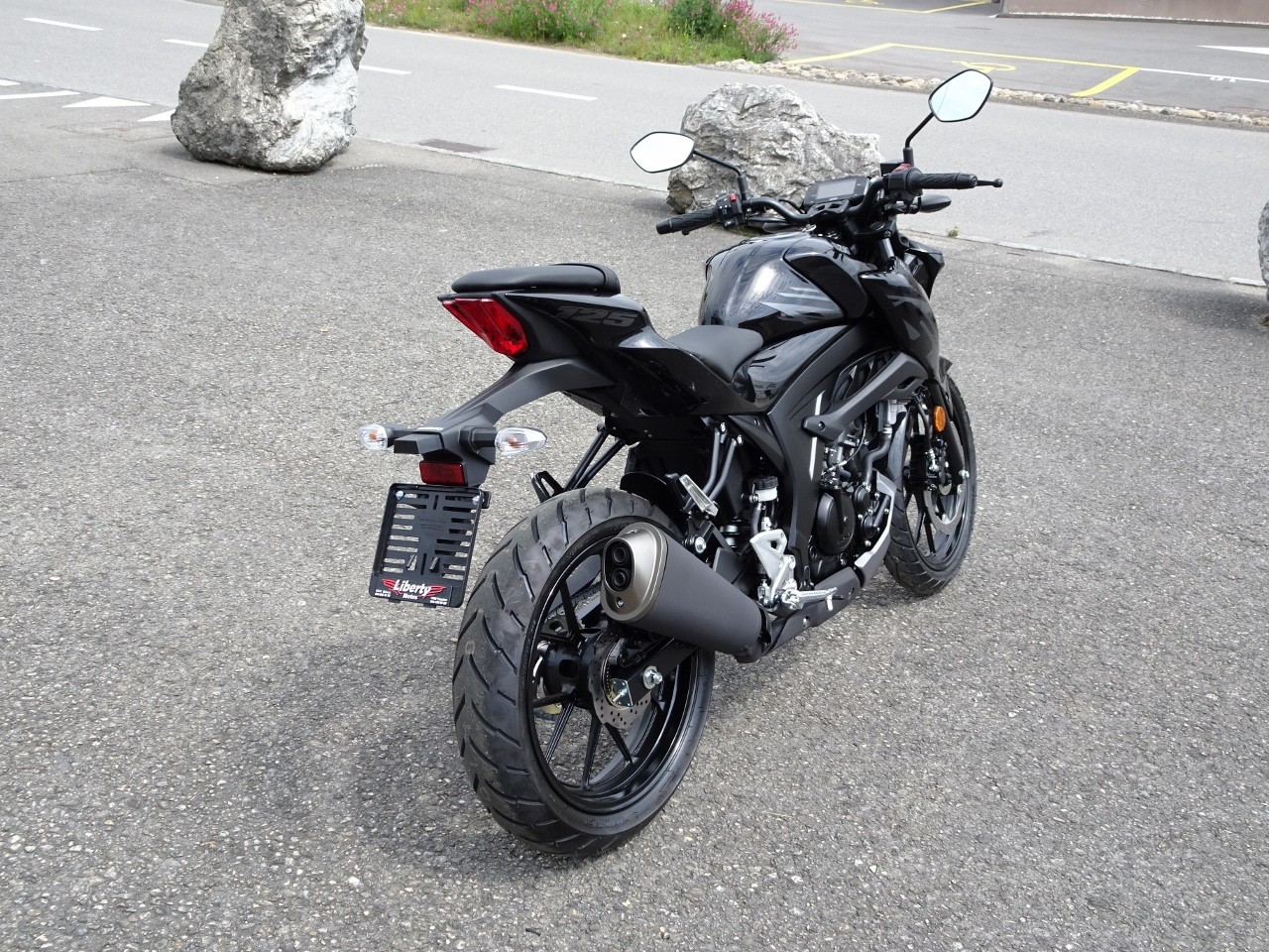 SUZUKI GSX-S 125-image-4