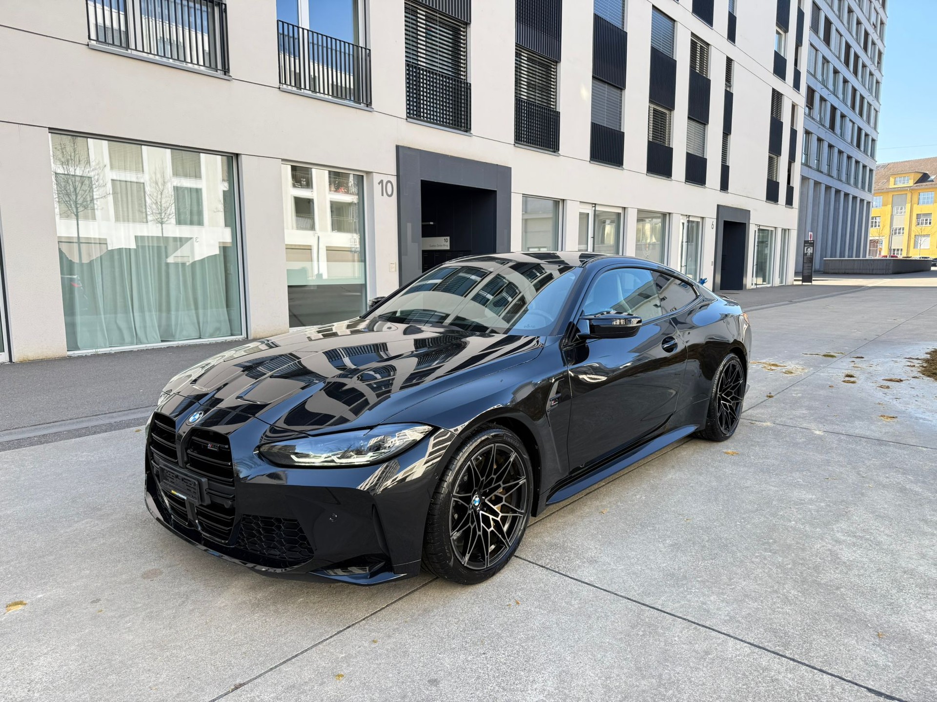 BMW M4 Coupé Competition M xDrive-showroom-element-2