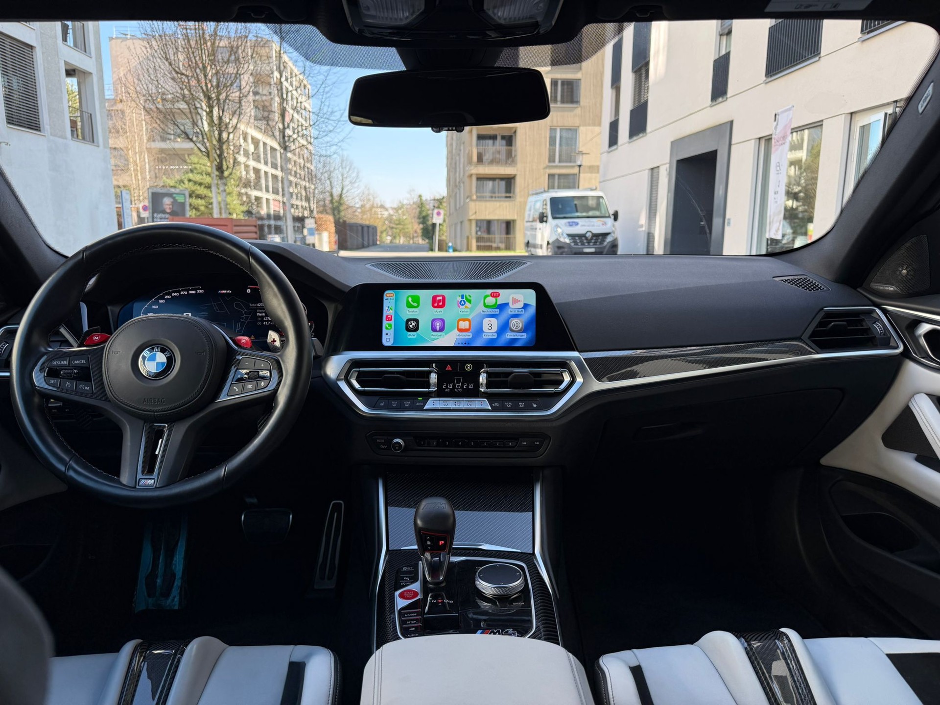 BMW M4 Coupé Competition M xDrive-image-11