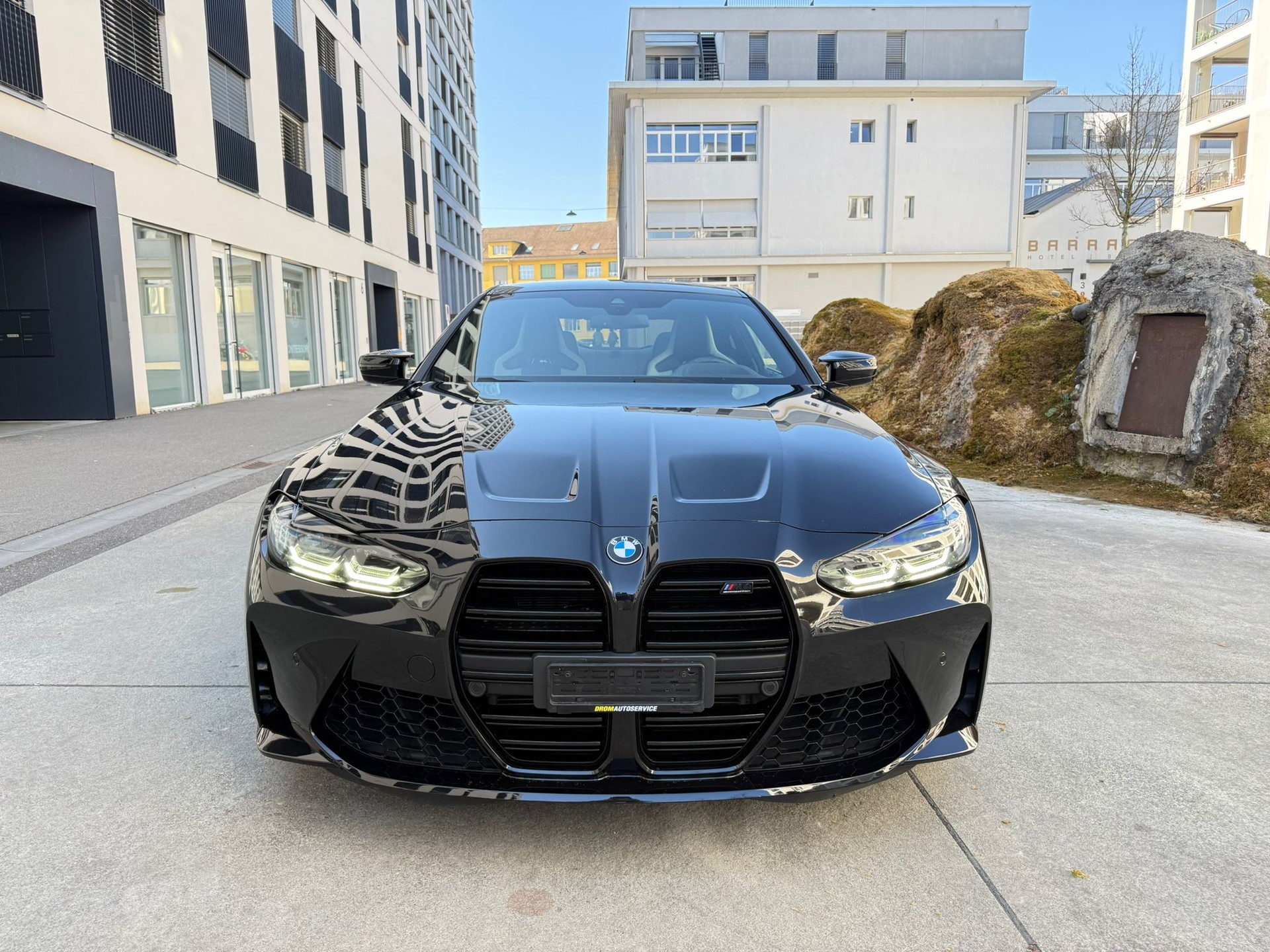 BMW M4 Coupé Competition M xDrive-showroom-element-1