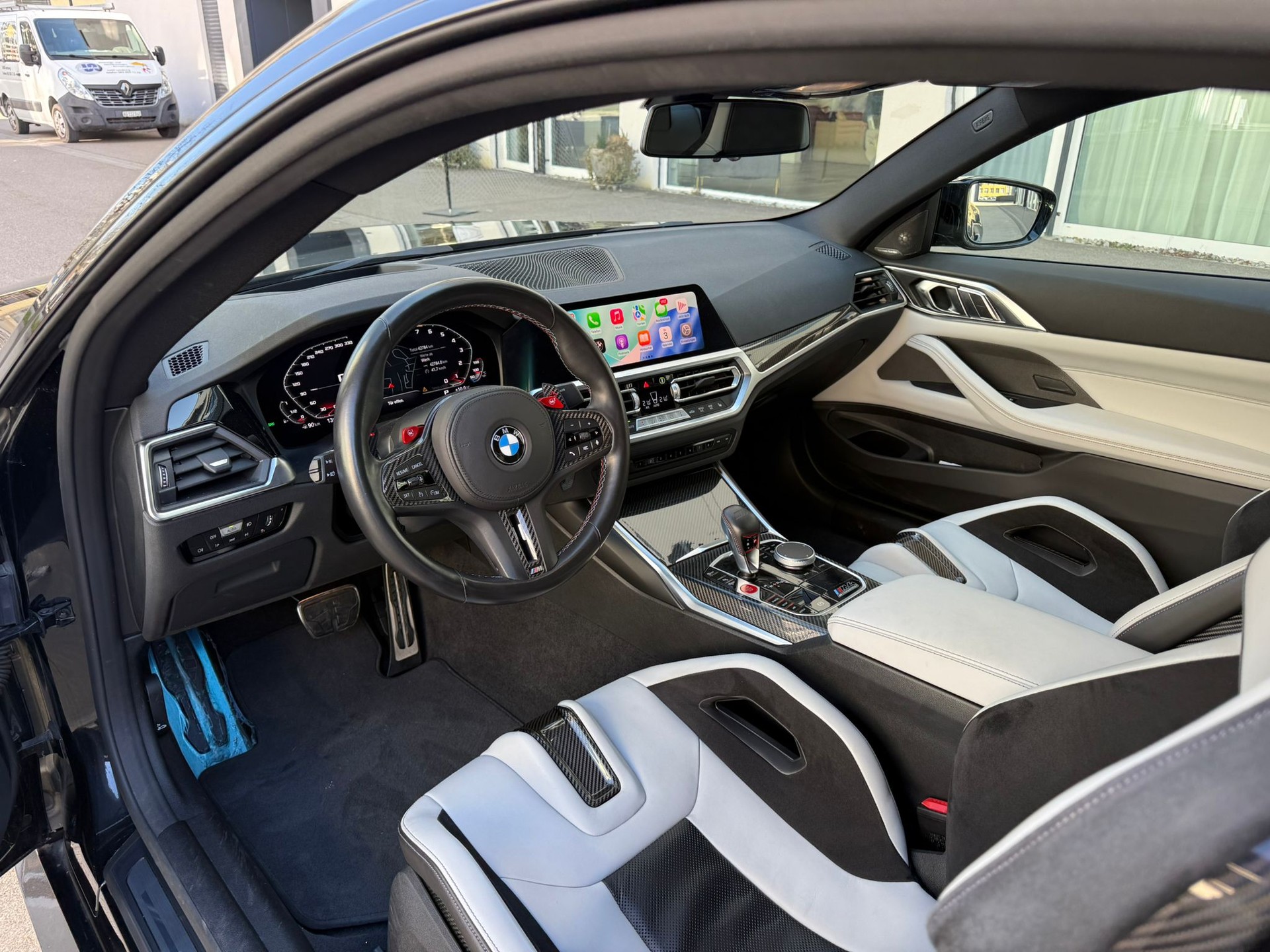BMW M4 Coupé Competition M xDrive-image-22