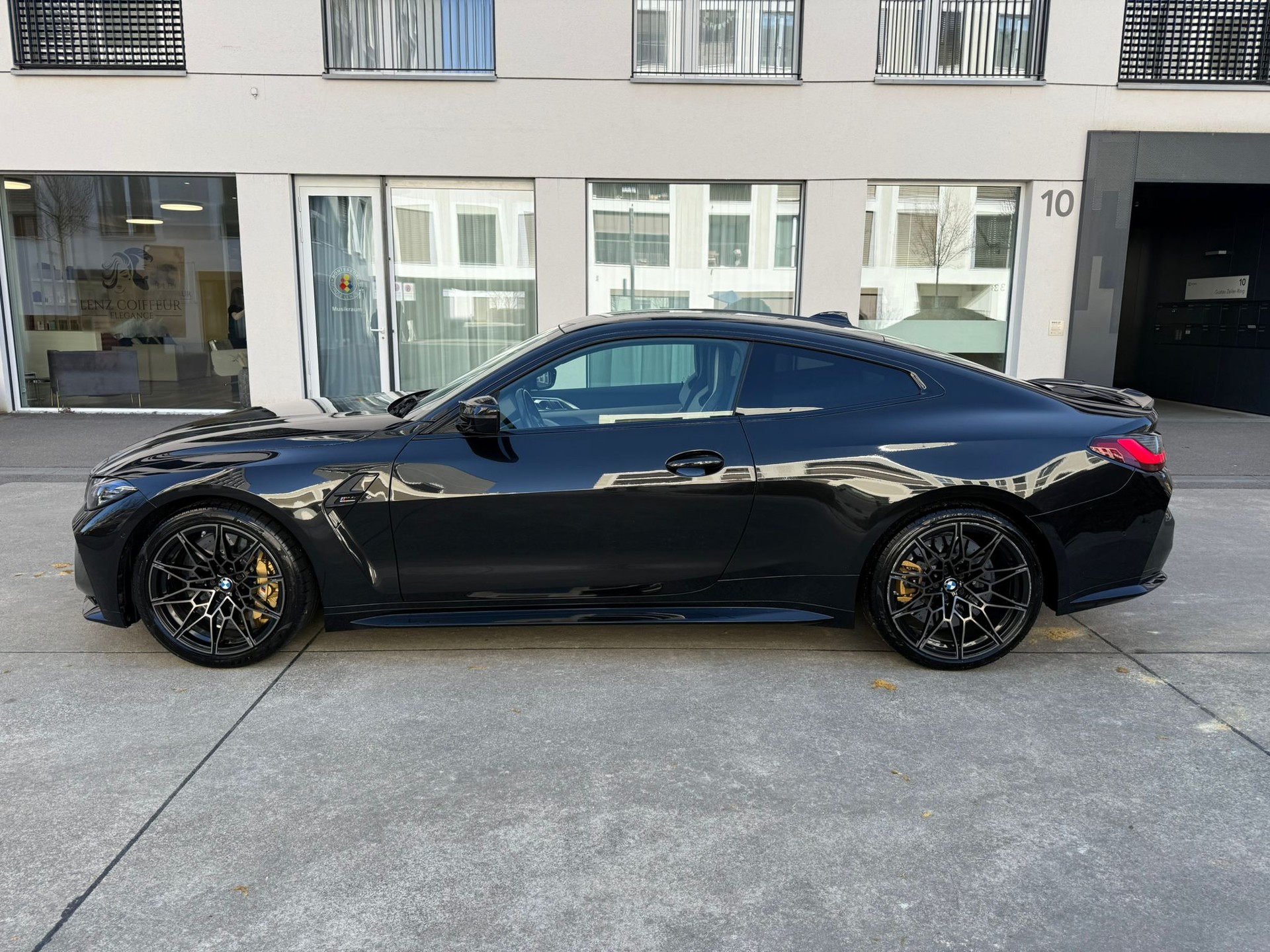BMW M4 Coupé Competition M xDrive-image-4