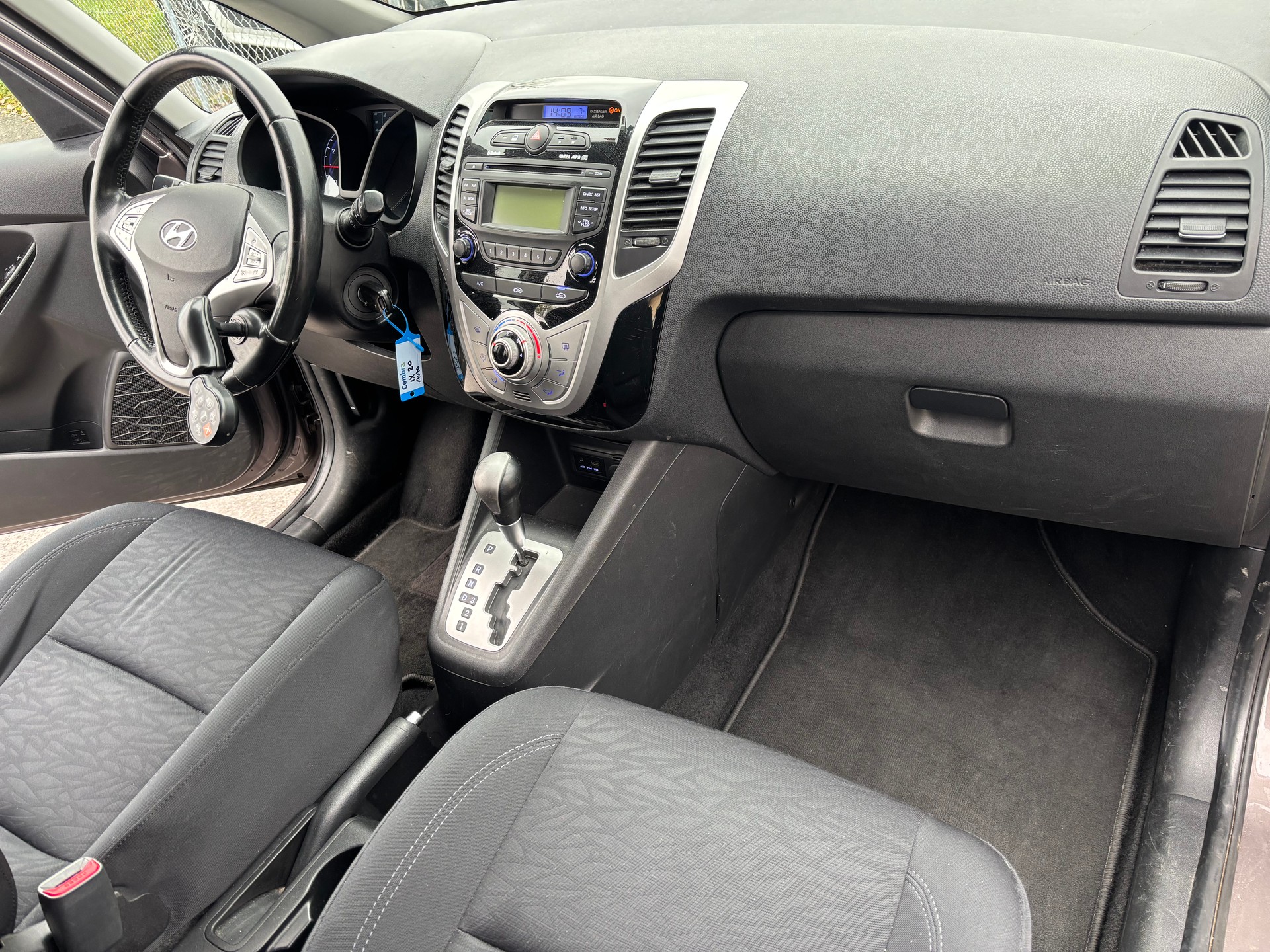 HYUNDAI iX20 1.6 Style Automatic-image-11