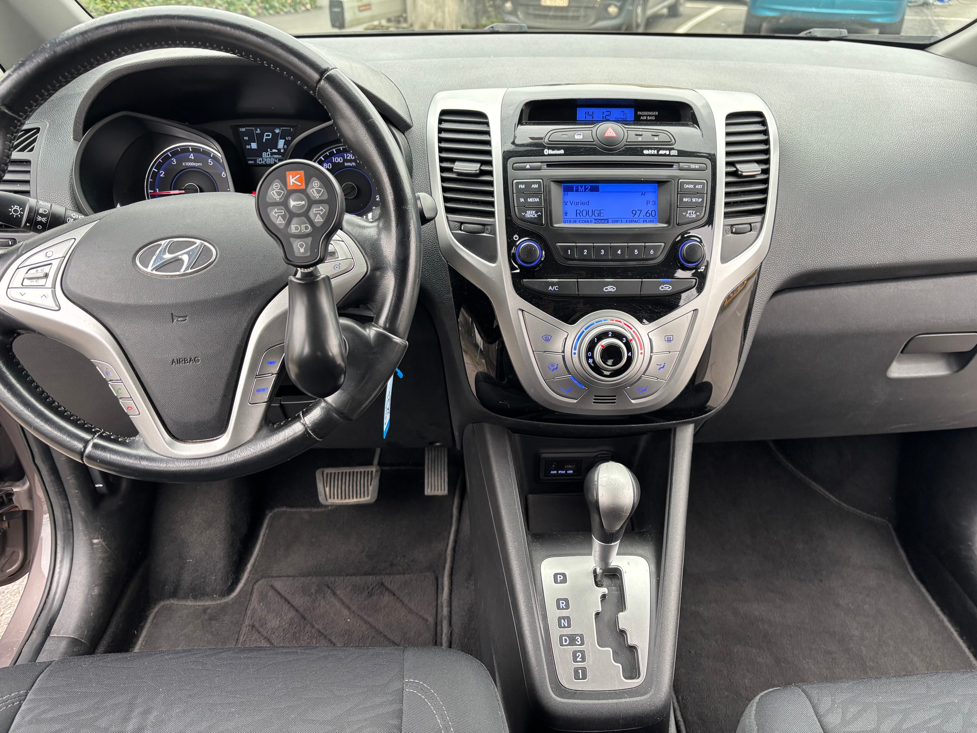 HYUNDAI iX20 1.6 Style Automatic-image-6