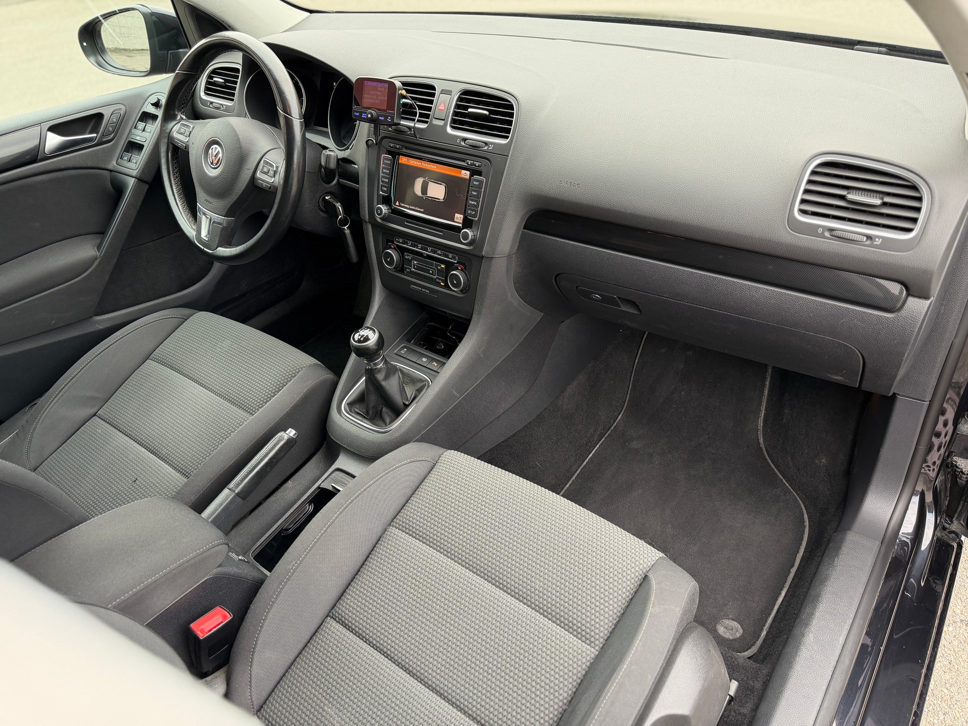 VW Golf 1.4 TSI Team Navigation Kamera 8 Fach Super Zustand-image-8