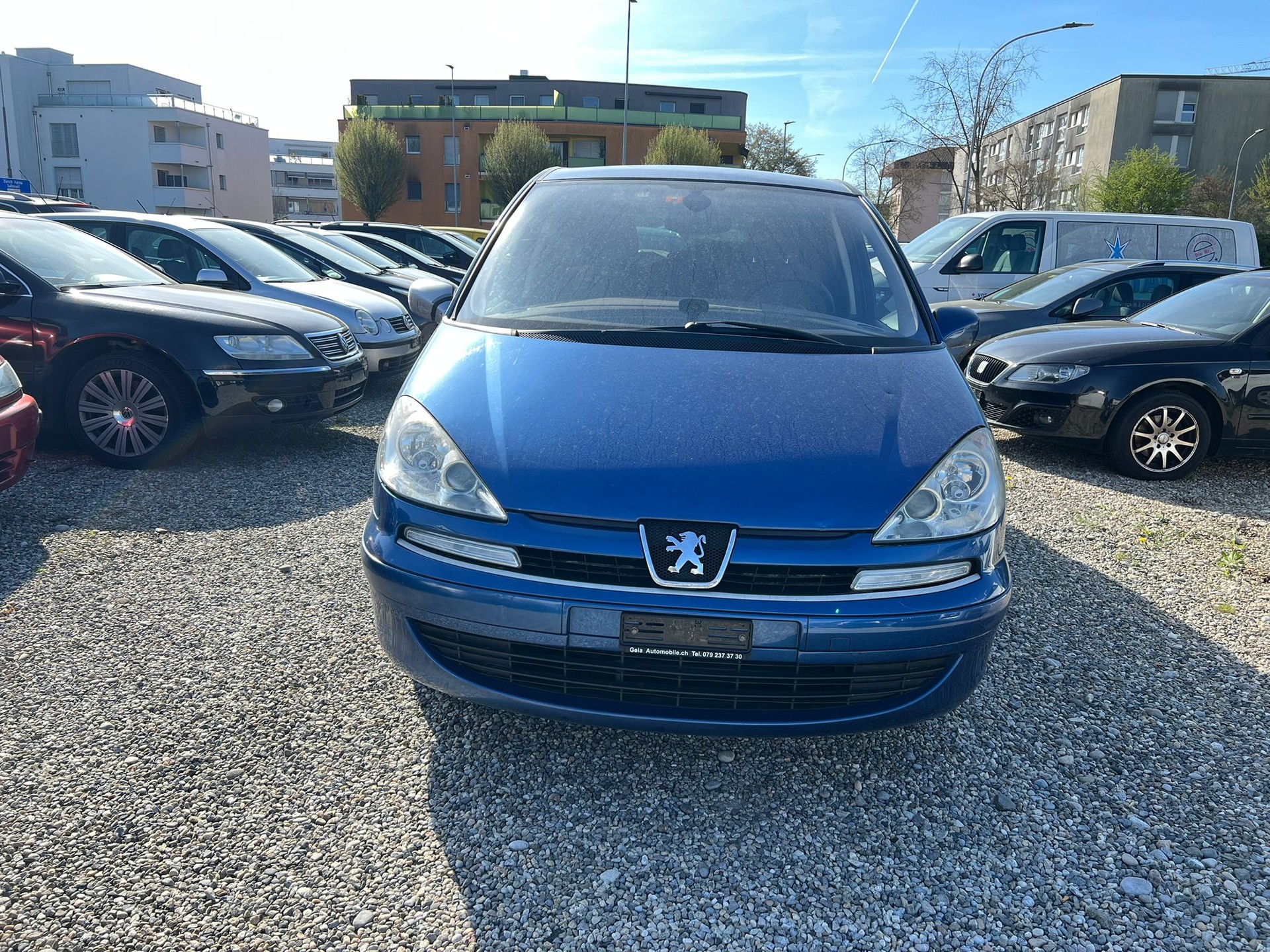 PEUGEOT 807 2.0 16V HDi ST Family+