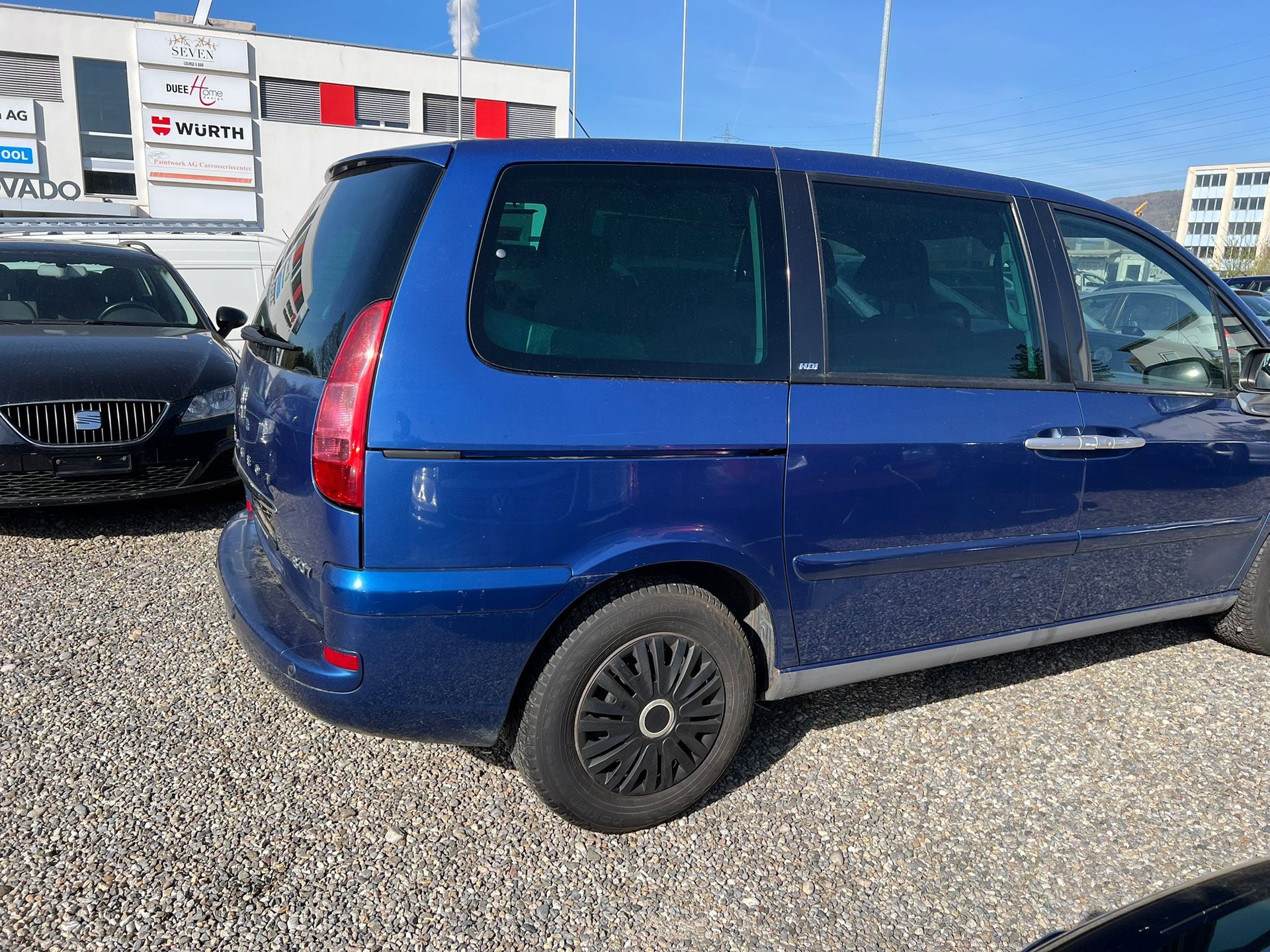 PEUGEOT 807 2.0 16V HDi ST Family+-image-3