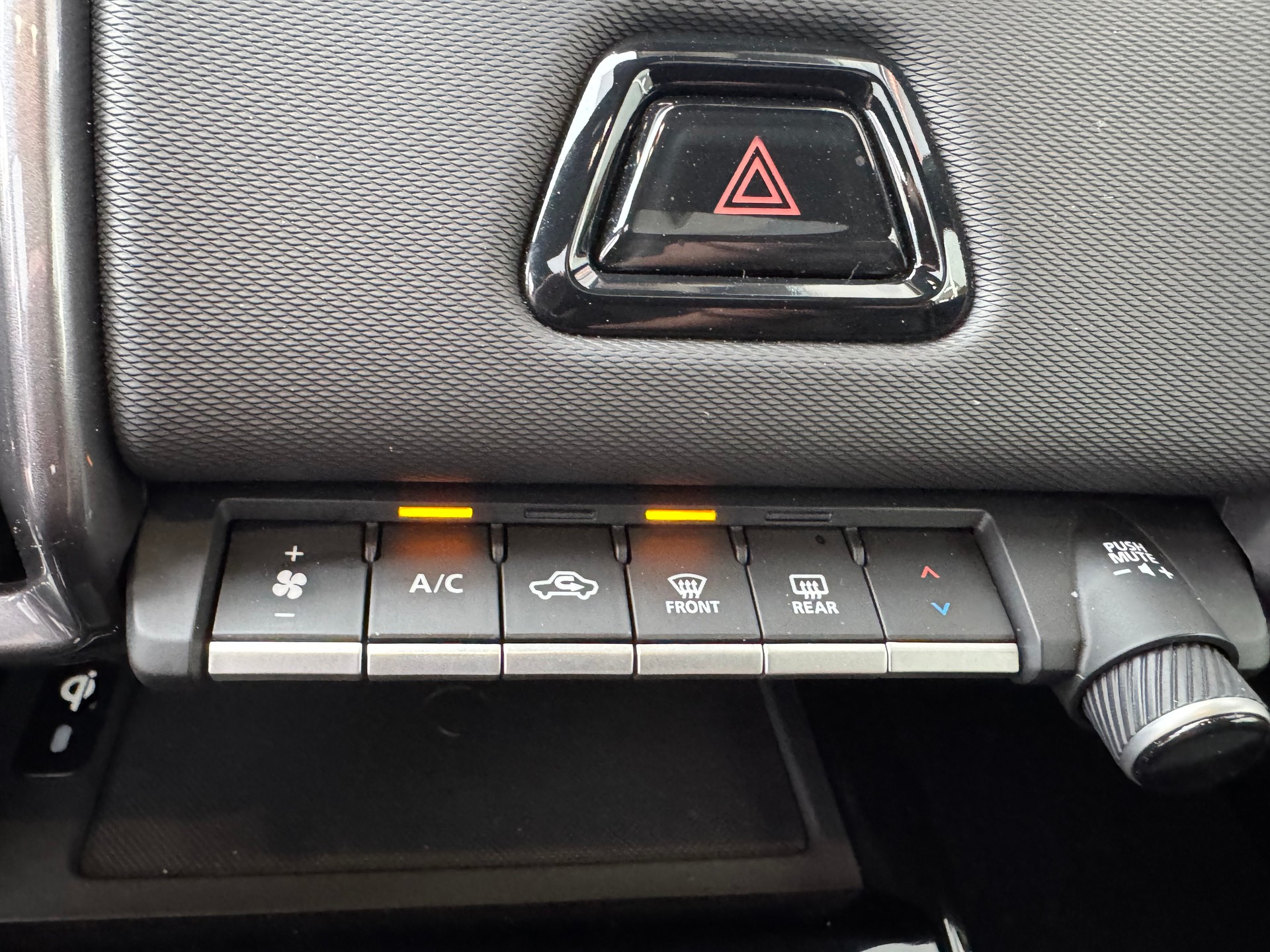 SUZUKI E-VITARA-image-11