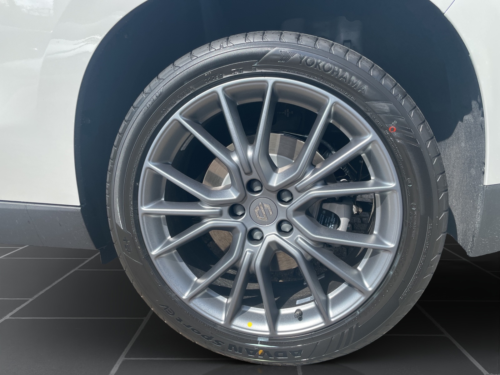 LEAPMOTOR C10 REEV 28kWh Design-image-9
