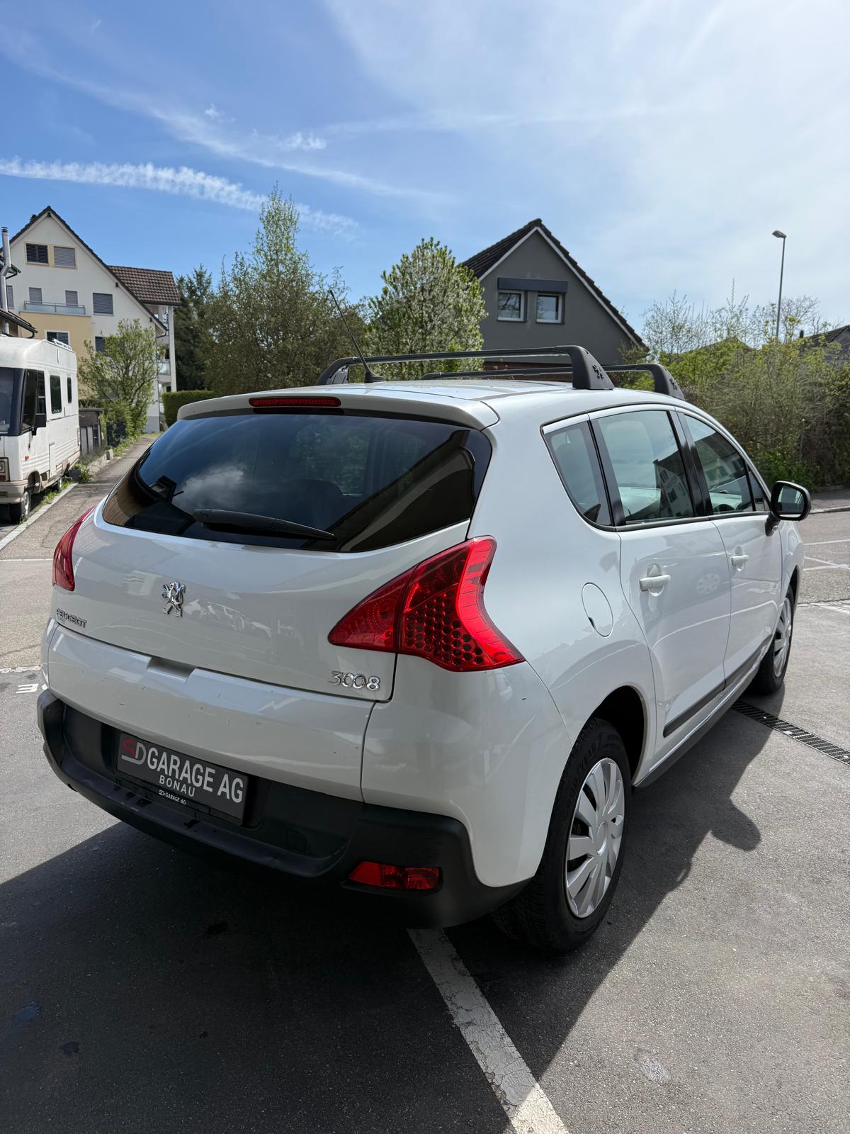 PEUGEOT 3008 1.6 HDI Sport EGS6-image-3
