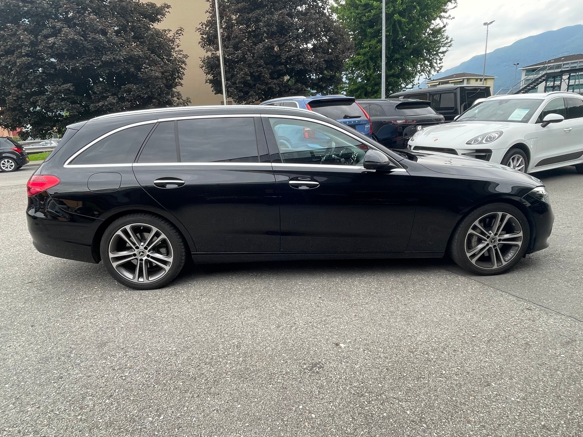 MERCEDES-BENZ C 200 T-image-11