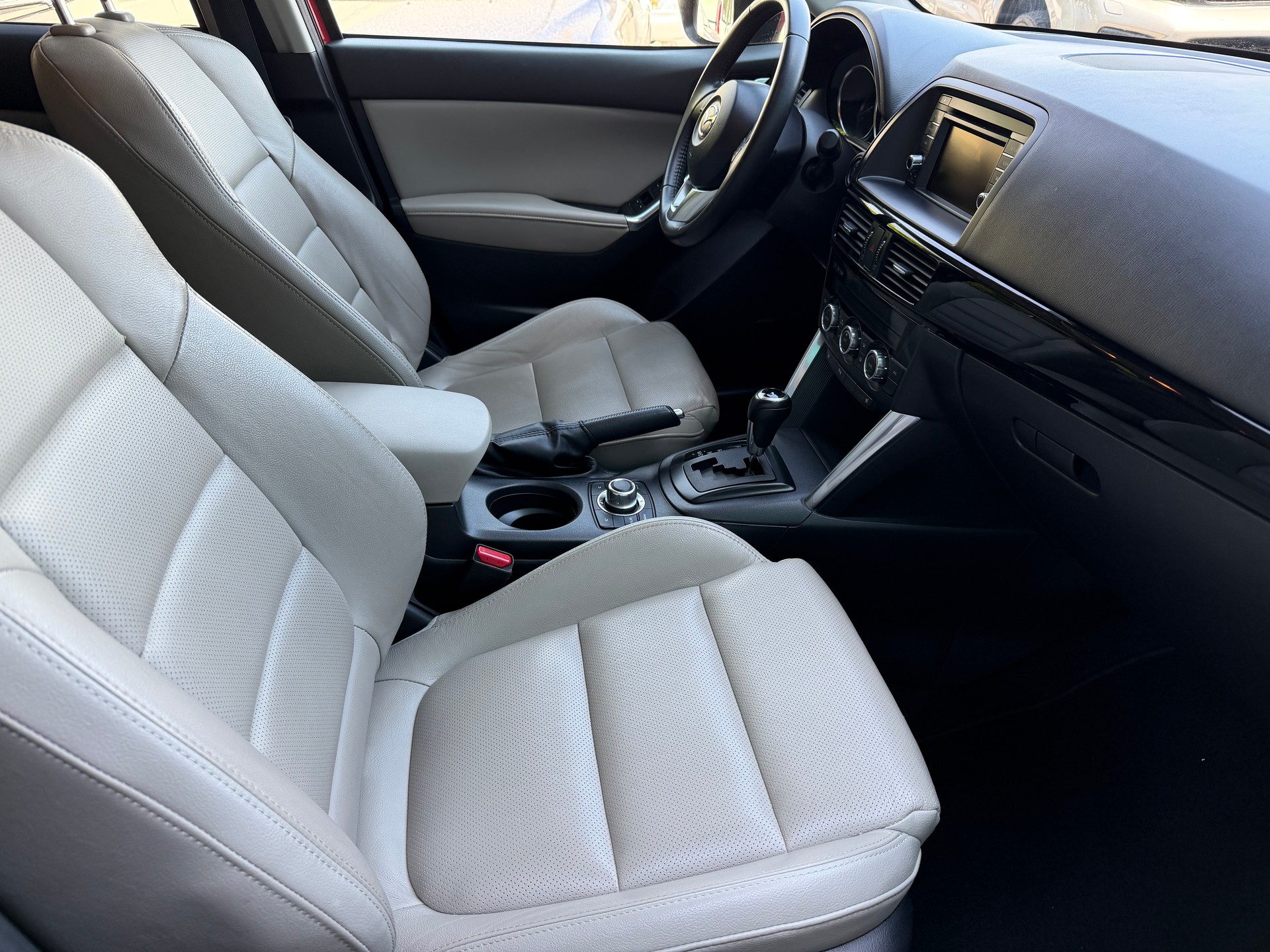 MAZDA CX-5 2.2 D HP Revolution AWD Automatic-image-7