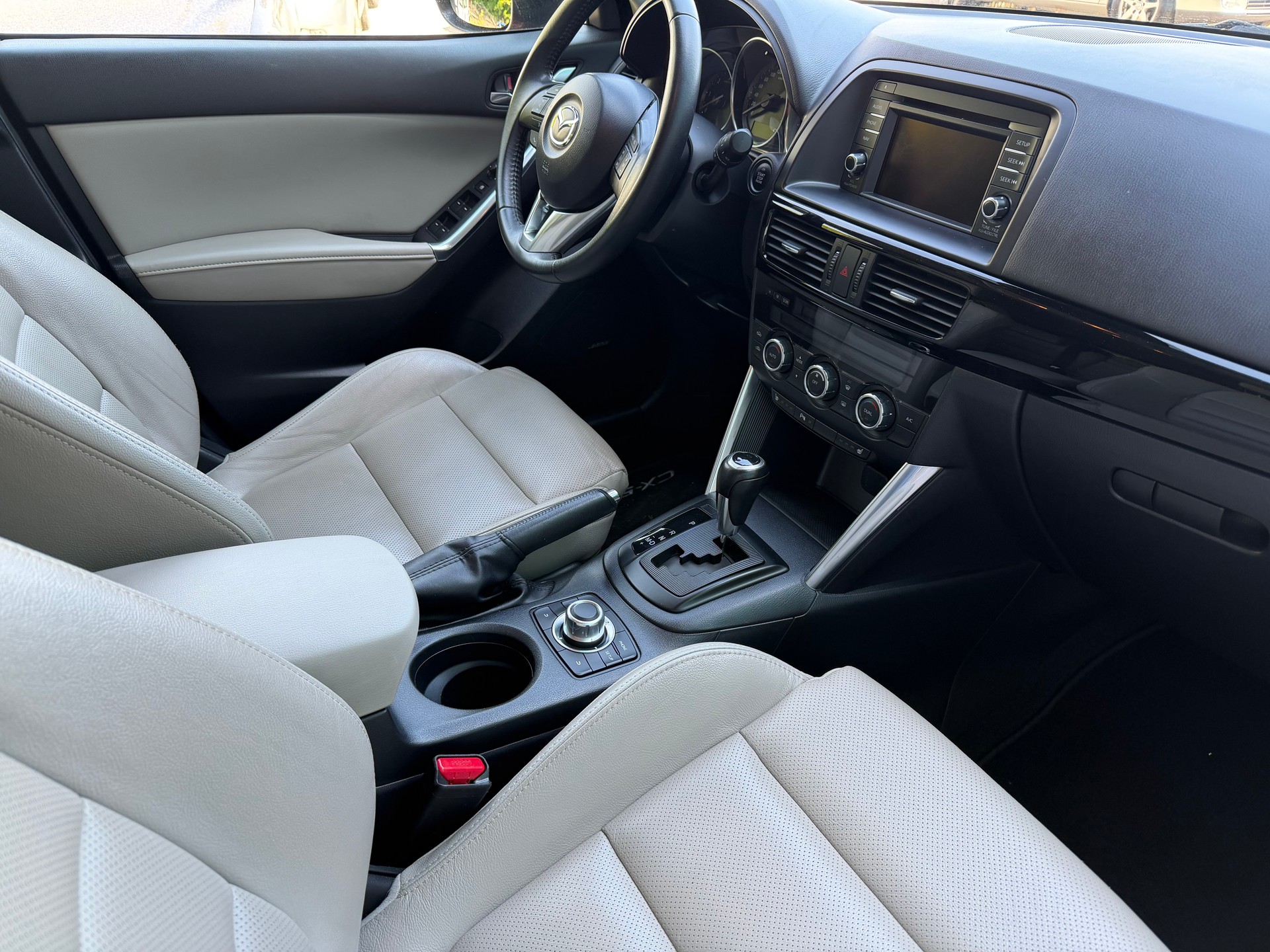 MAZDA CX-5 2.2 D HP Revolution AWD Automatic-image-6
