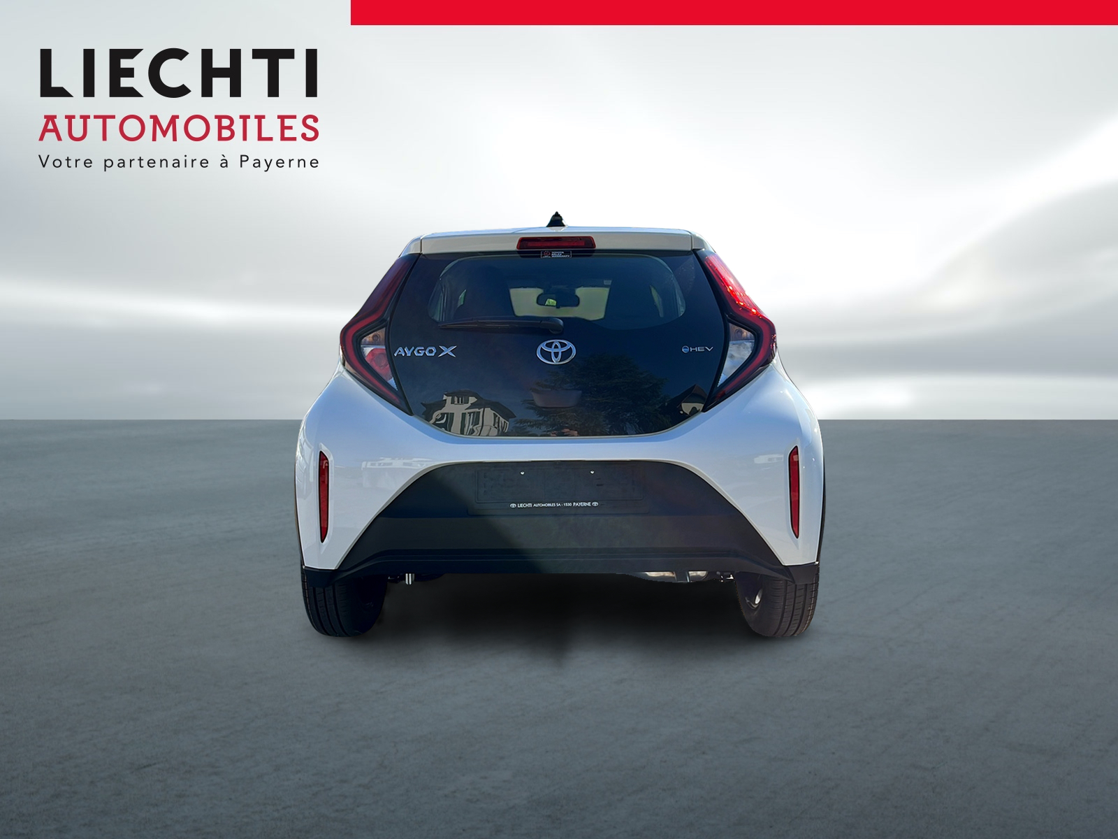 TOYOTA Aygo X 1.5 Comfort e-CVT-image-12