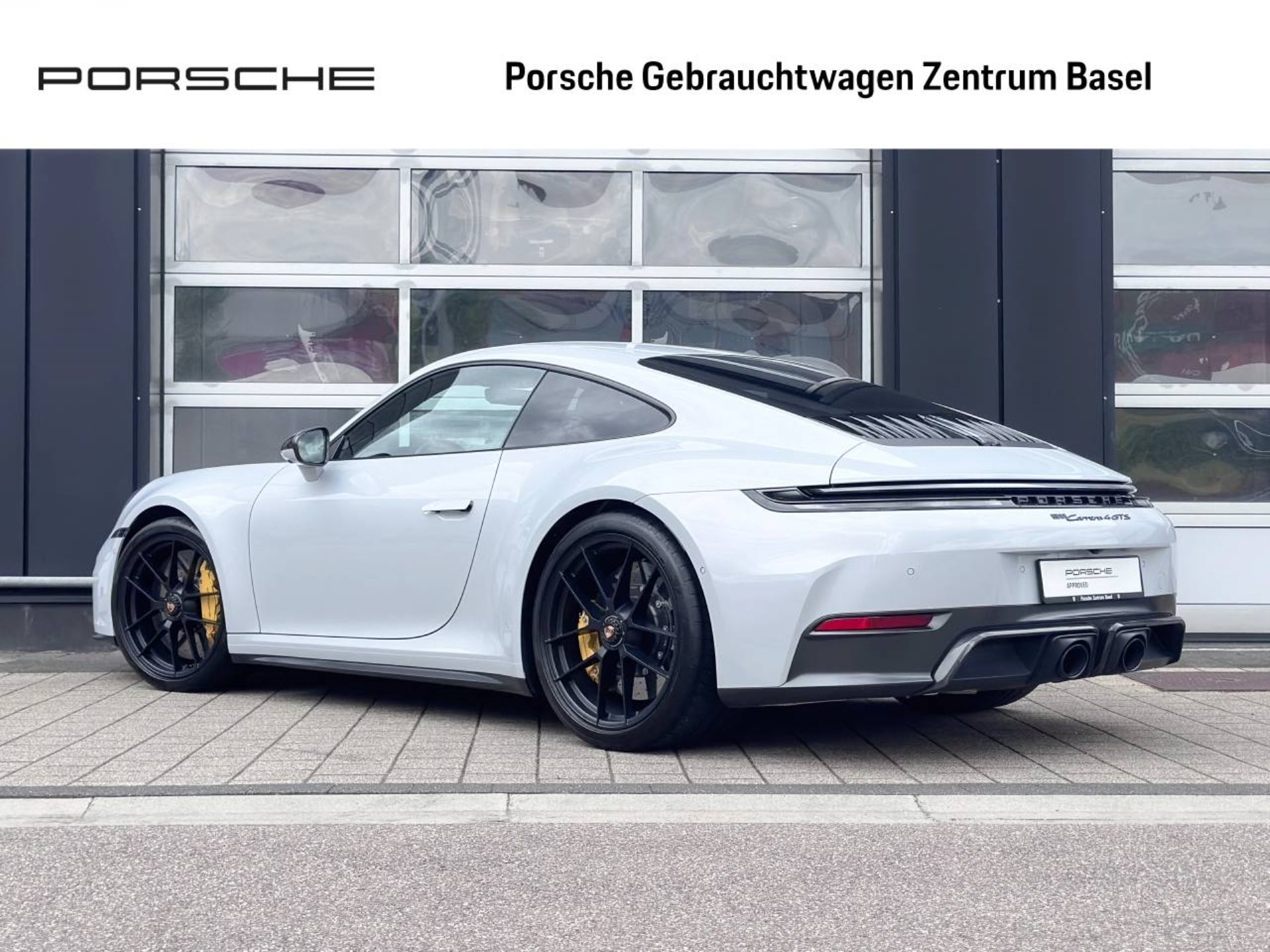 PORSCHE 911 Carrera 4 GTS-showroom-element-2