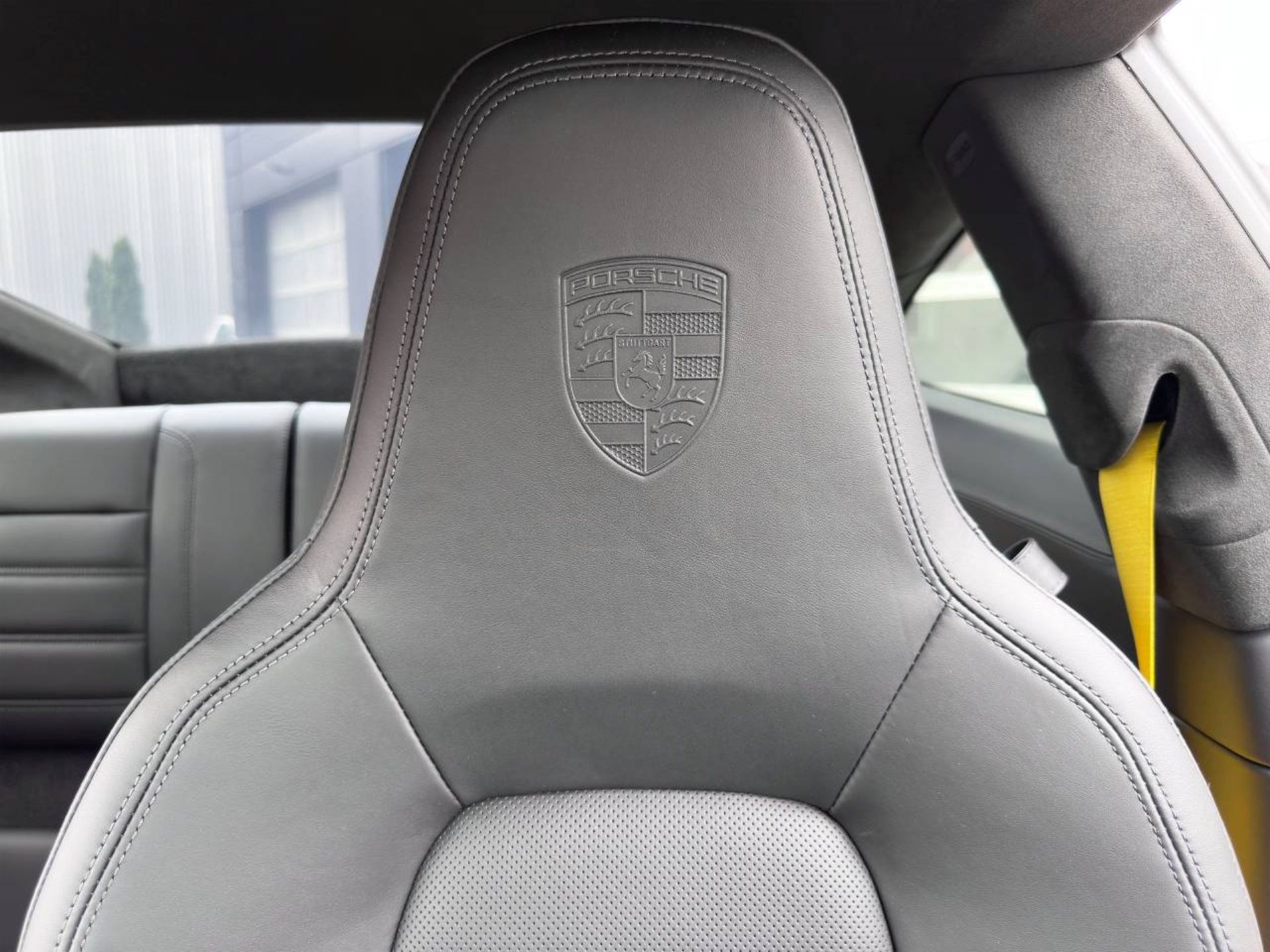 PORSCHE 911 Carrera 4 GTS-image-26