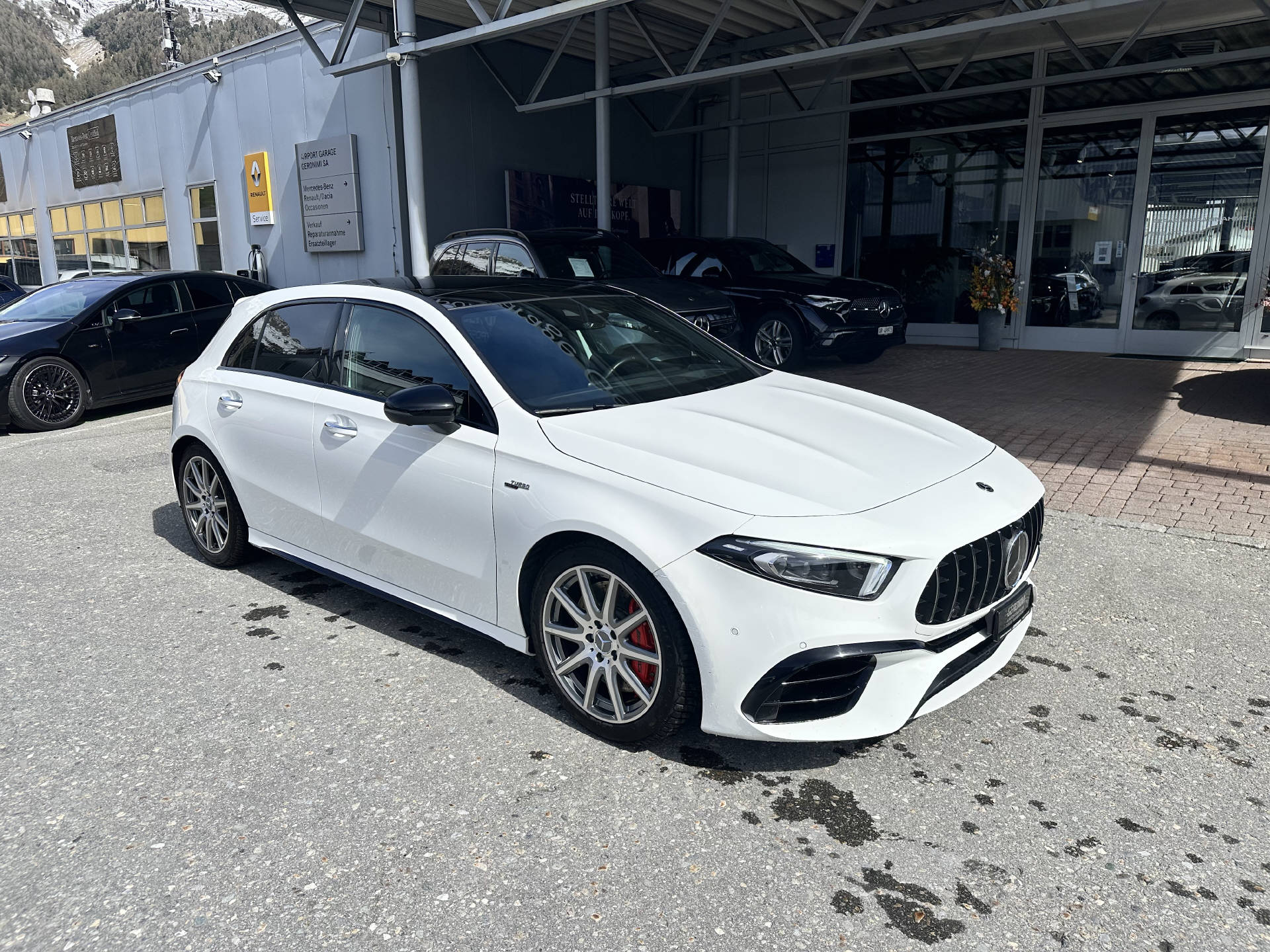 MERCEDES-BENZ A 45 S AMG 4matic+-showroom-element-2