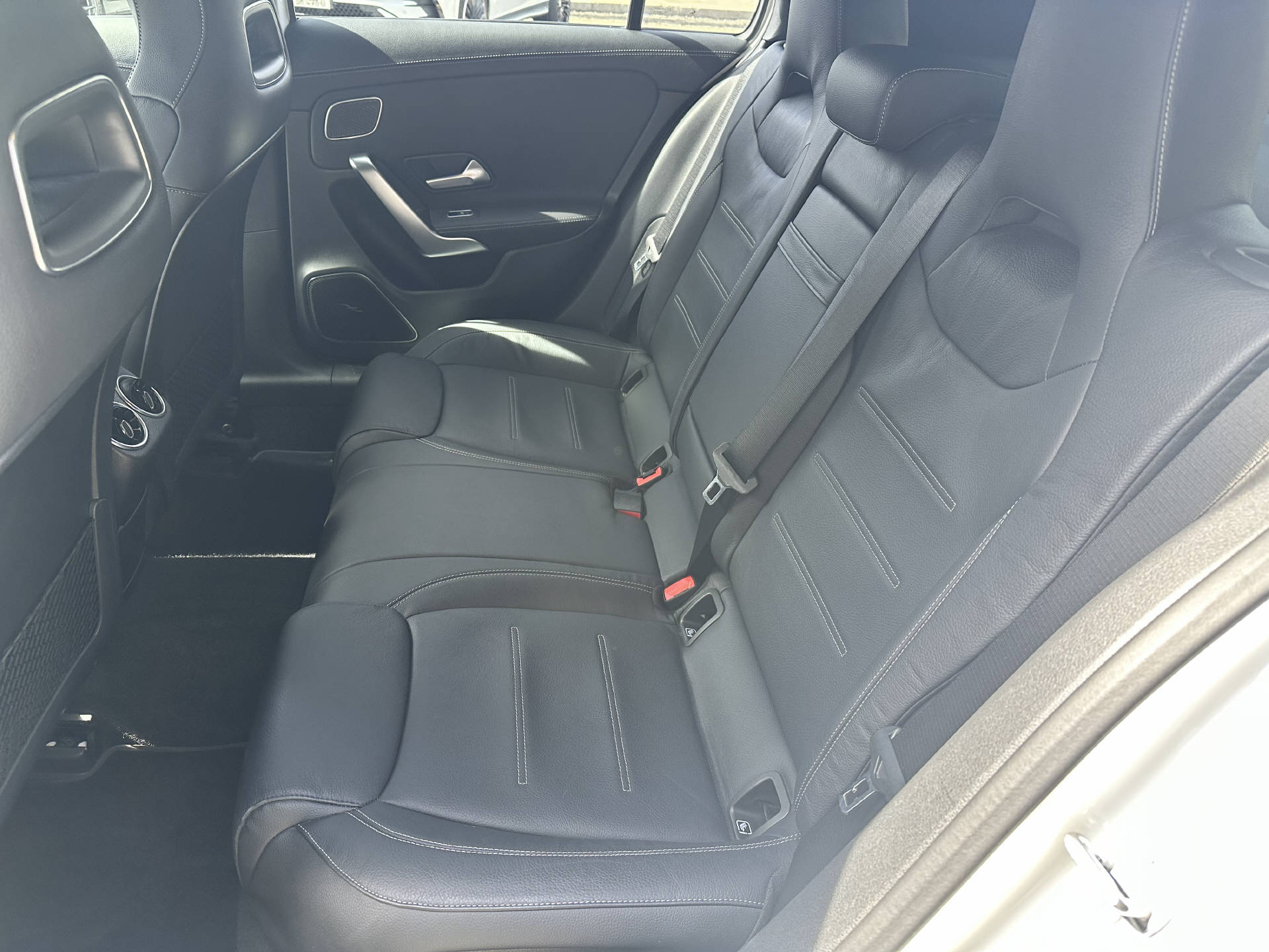 MERCEDES-BENZ A 45 S AMG 4matic+-image-11