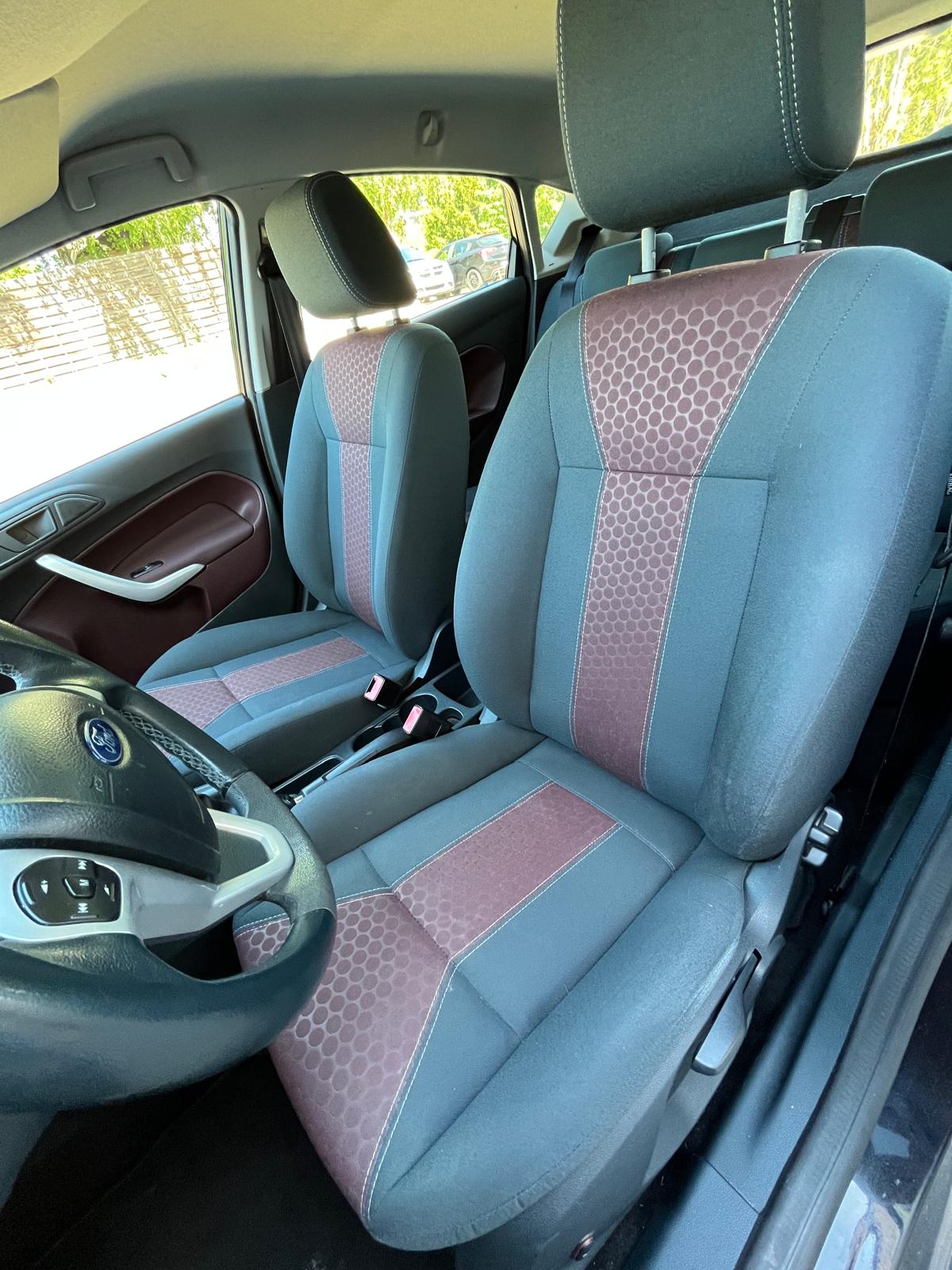FORD Fiesta 1.4 16V Titanium-image-6